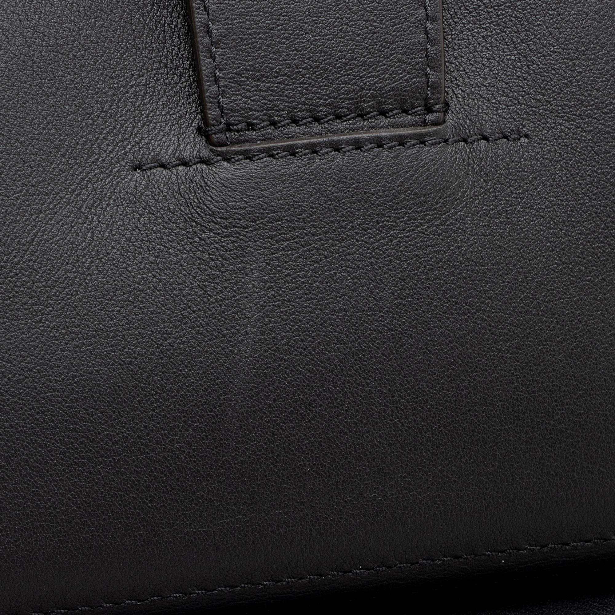 Givenchy Leather Mystic Small Shoulder Bag (SHF-4XvncD)