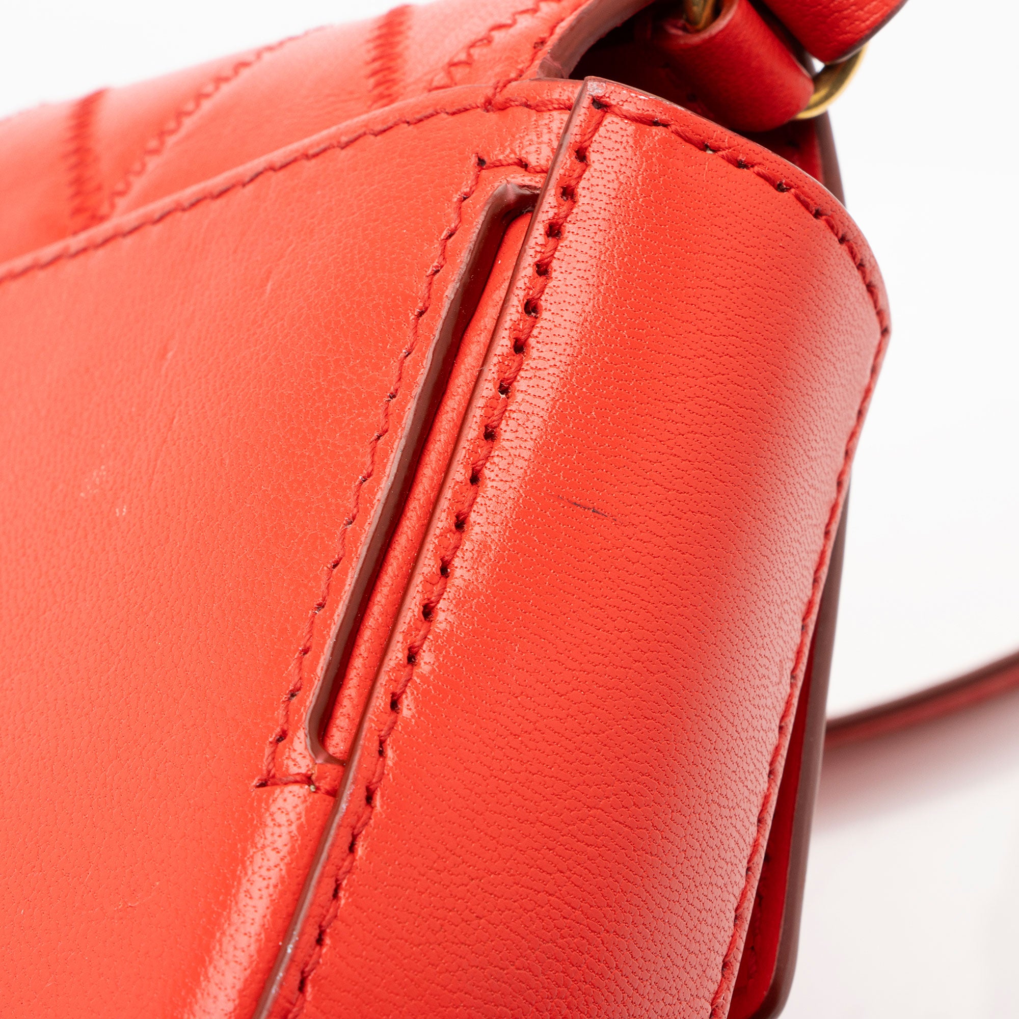 Givenchy Quilted Goatskin GV3 Pocket Mini Convertible Pouch (SHF-c5S4al)