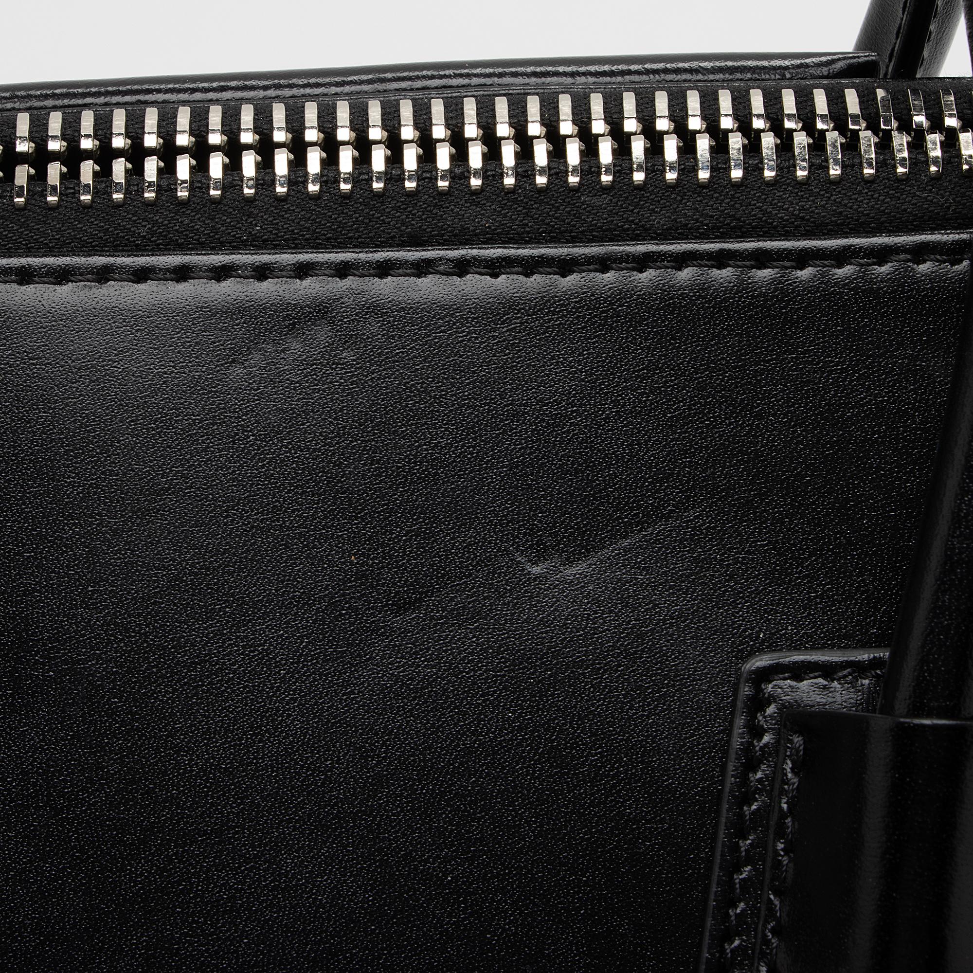 Givenchy Calfskin Antigona Medium Satchel (SHF-mzhI1q)