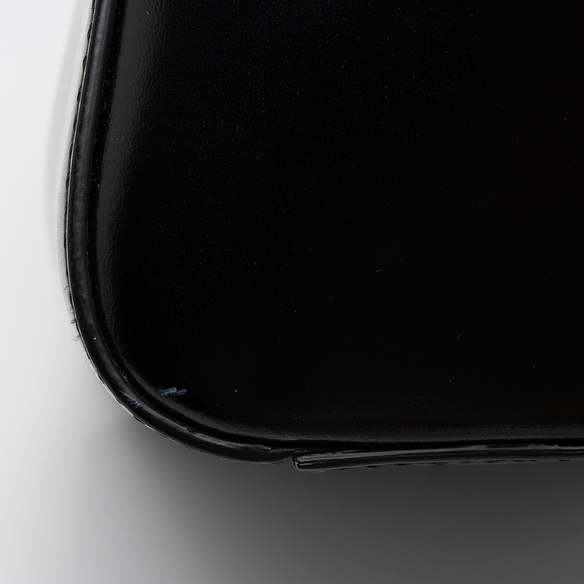 Givenchy Calfskin Antigona Medium Satchel (SHF-mzhI1q)