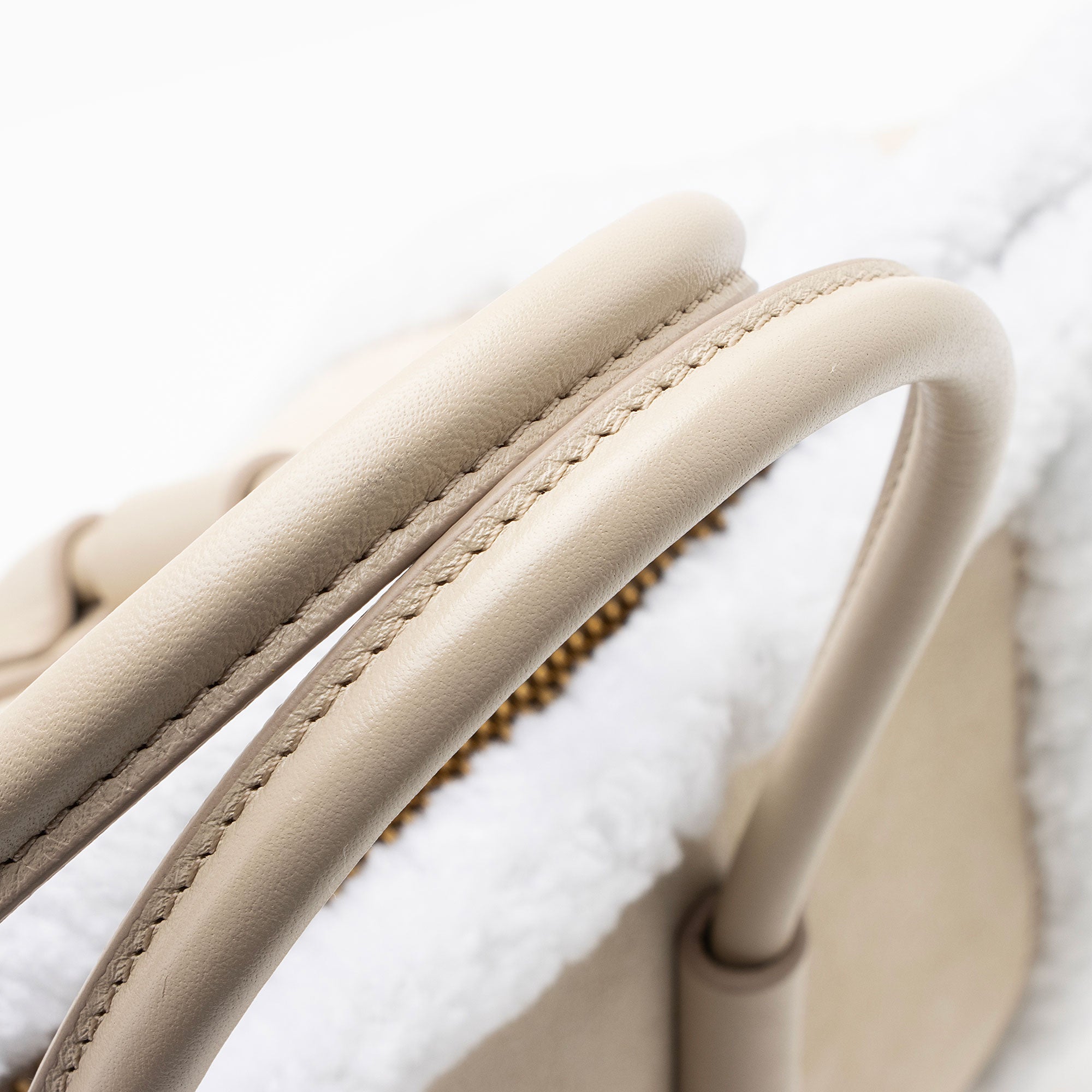 Givenchy Suede Shearling Antigona Small Satchel (SHF-JX84jh)