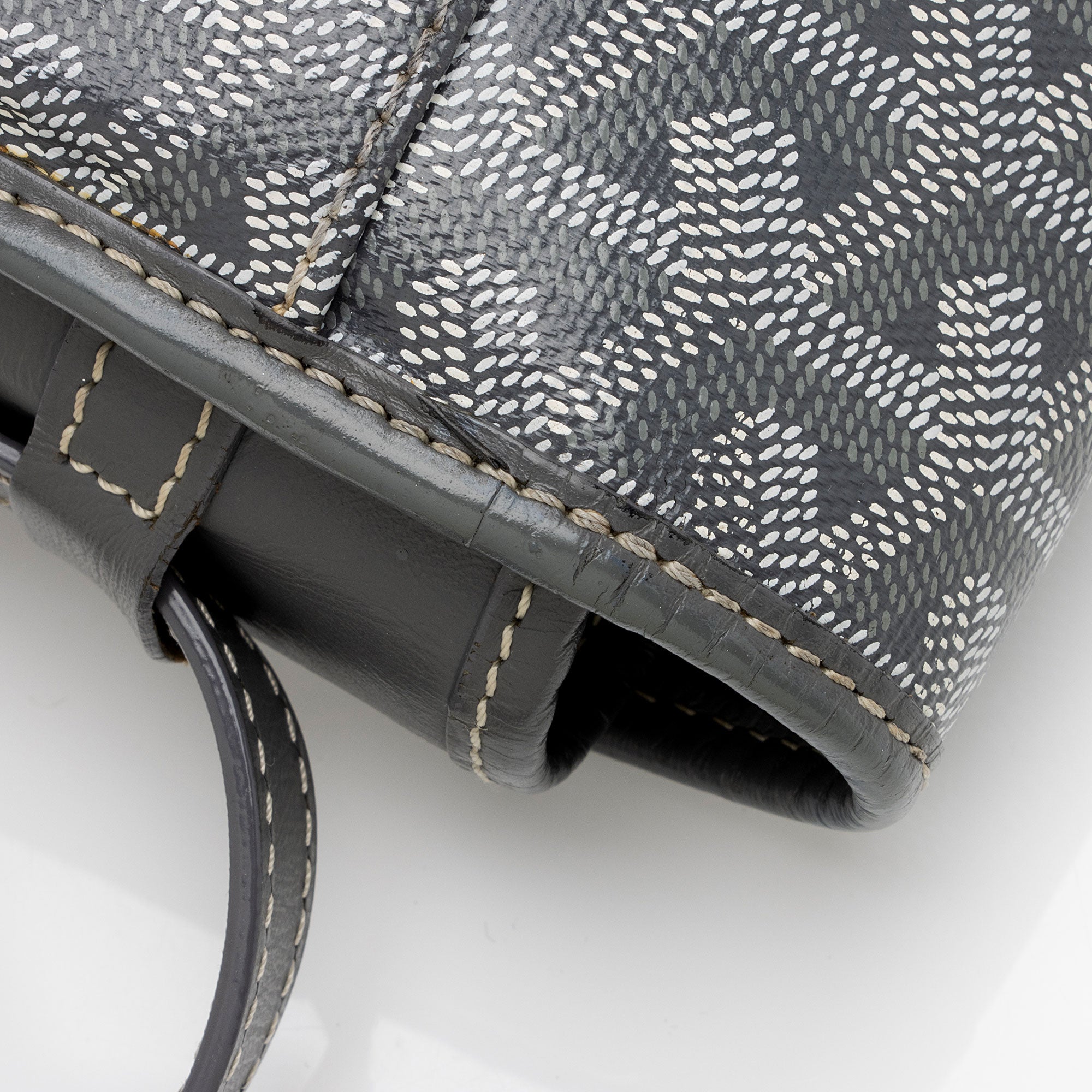 Goyard Goyardine Belvedere PM Messenger Bag (SHF-bfTOOS)