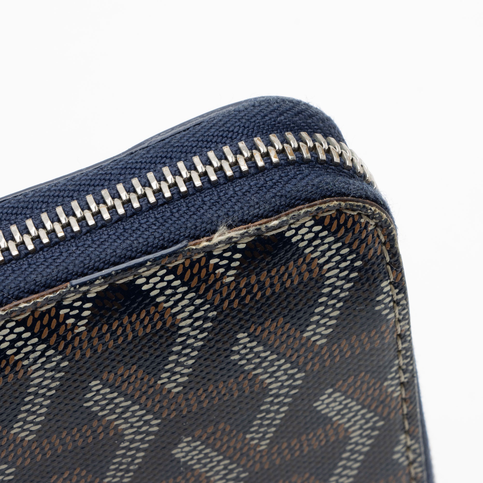 Goyard Goyardine Canvas Matignon GM Zip Wallet