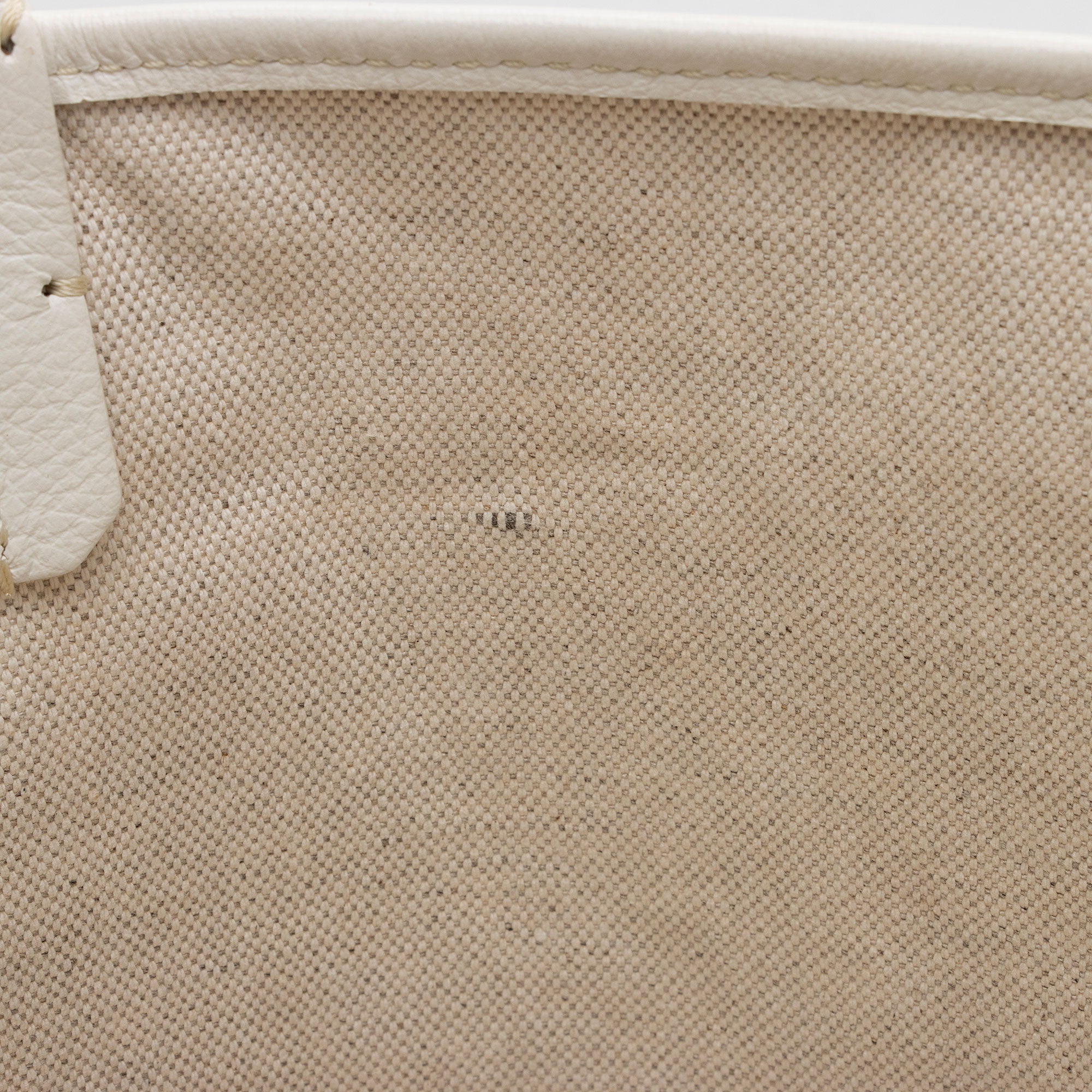 Goyard Goyardine Canvas St. Louis PM Tote (SHF-jQNG0d)