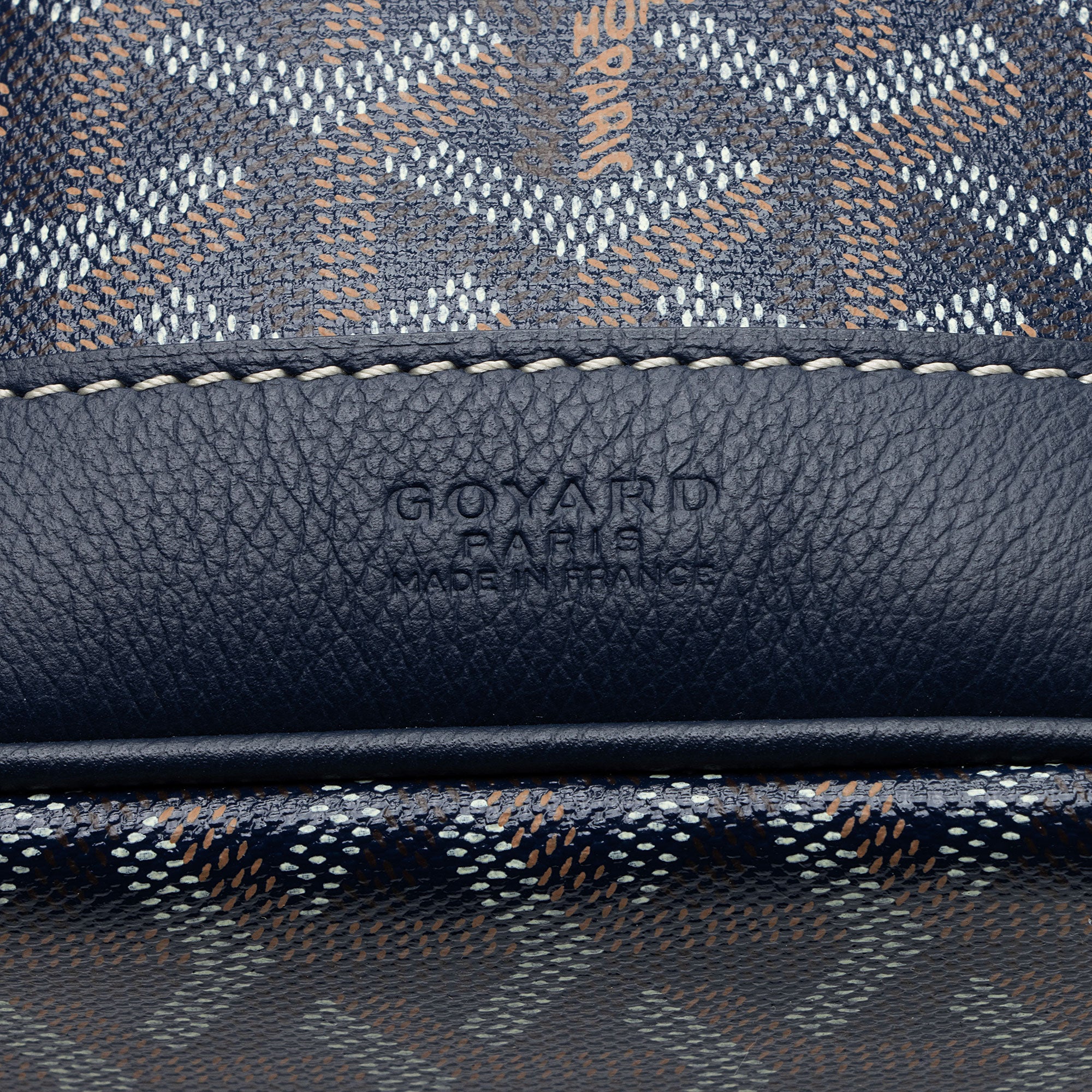 Goyard Goyardine Flot PM Bucket Bag (SHF-IB5vvn)