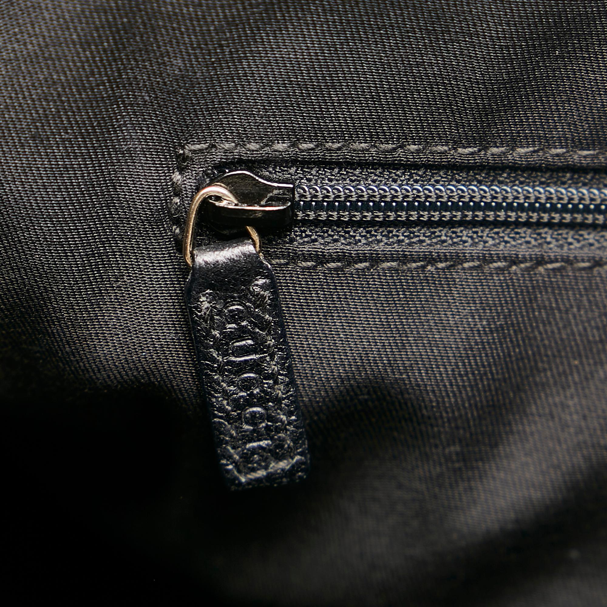 Gucci Abbey D-ring Hobo Bag (SHG-35610)