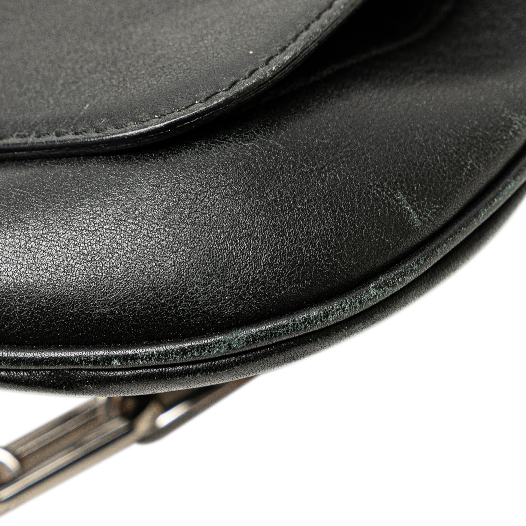 Gucci Calfskin Leather Chain Shoulder Bag (SHG-sH7X6Y)