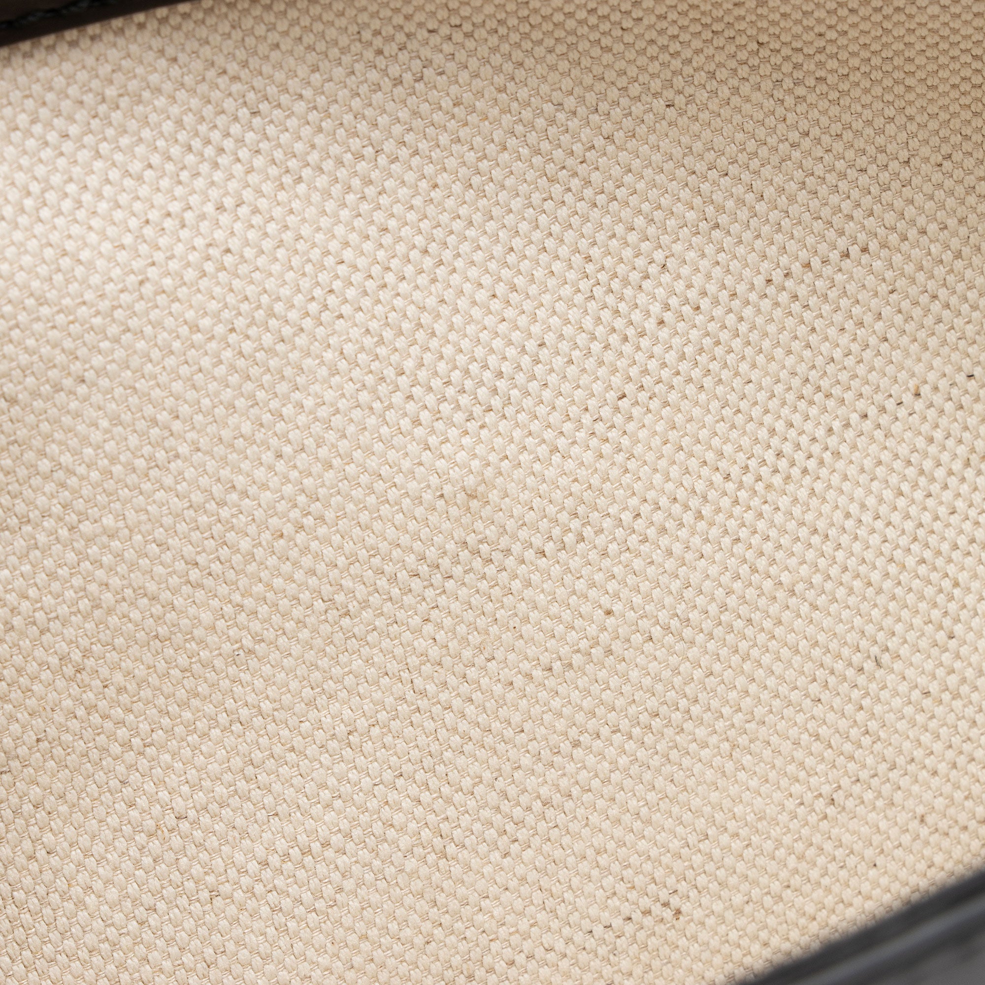 Gucci Calfskin Malaga Kid Heart GG Marmont Medium Flap Bag