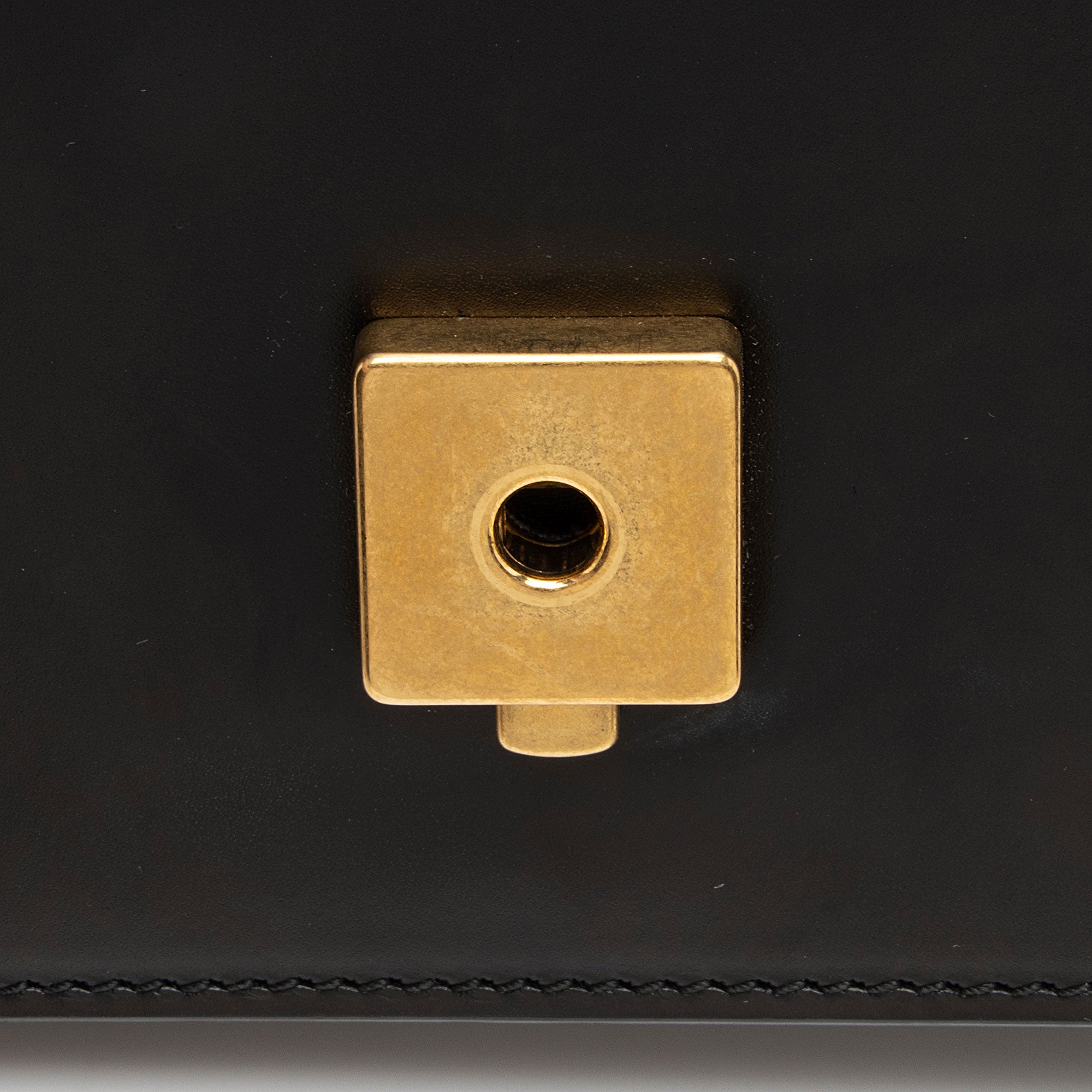 Gucci Calfskin Malaga Kid Heart GG Marmont Medium Flap Bag