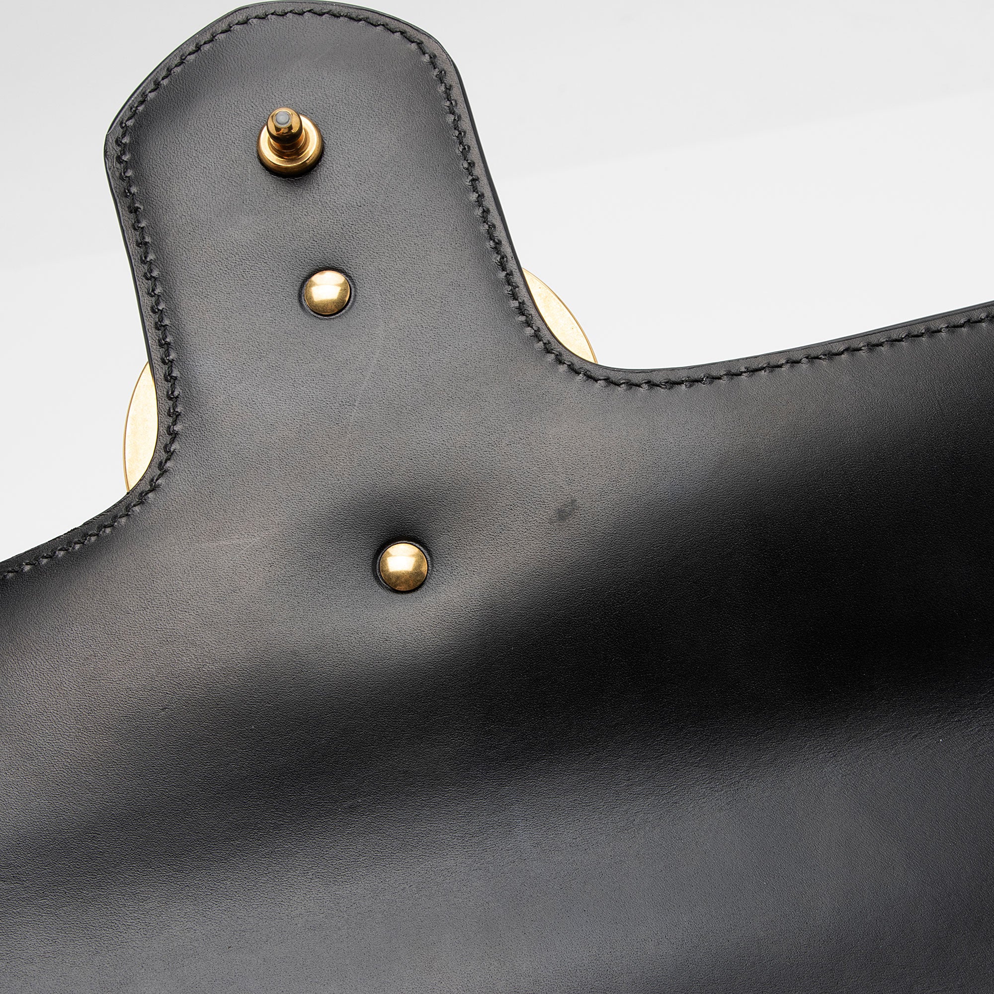 Gucci Calfskin Malaga Kid Heart GG Marmont Medium Flap Bag