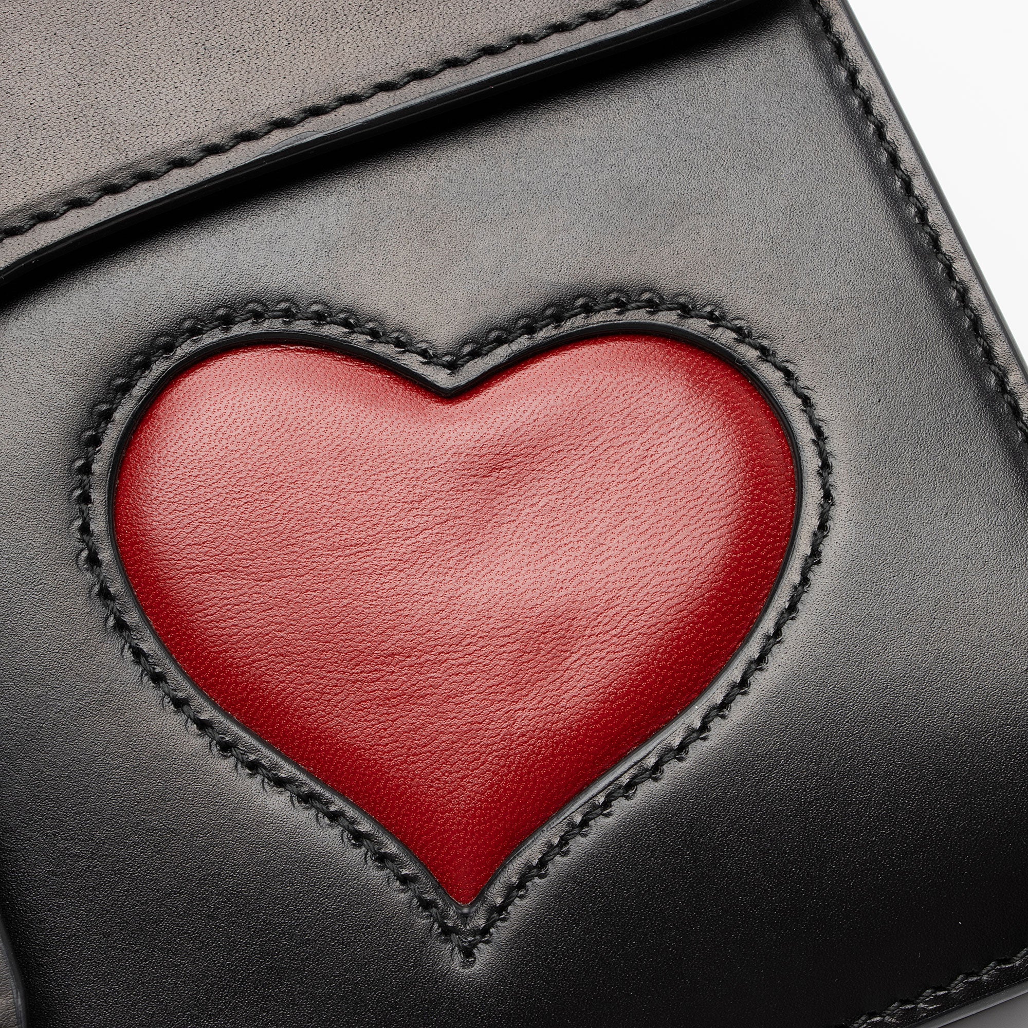 Gucci Calfskin Malaga Kid Heart GG Marmont Medium Flap Bag