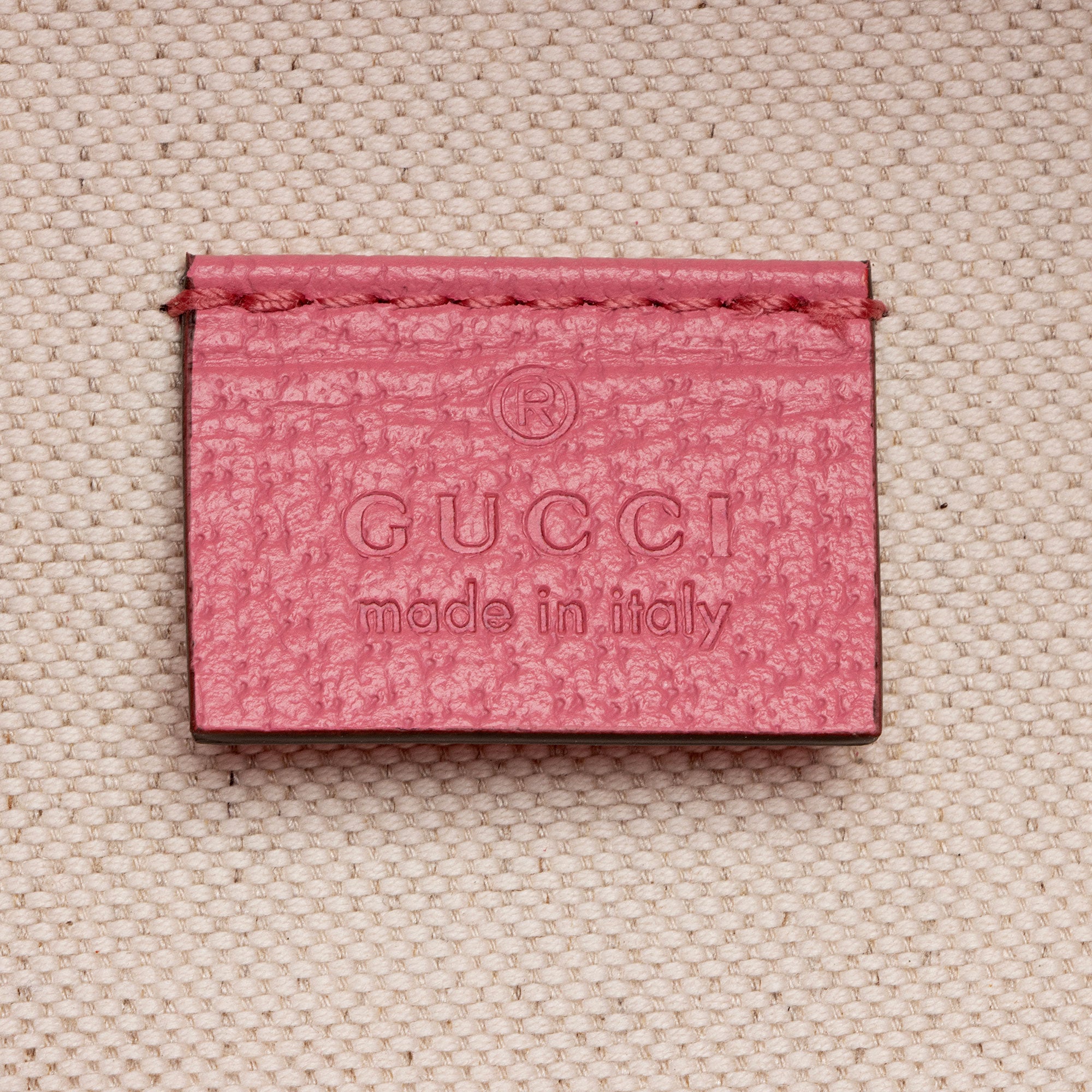 Gucci Coated Canvas Logo Tote (SHF-M9vzpS)