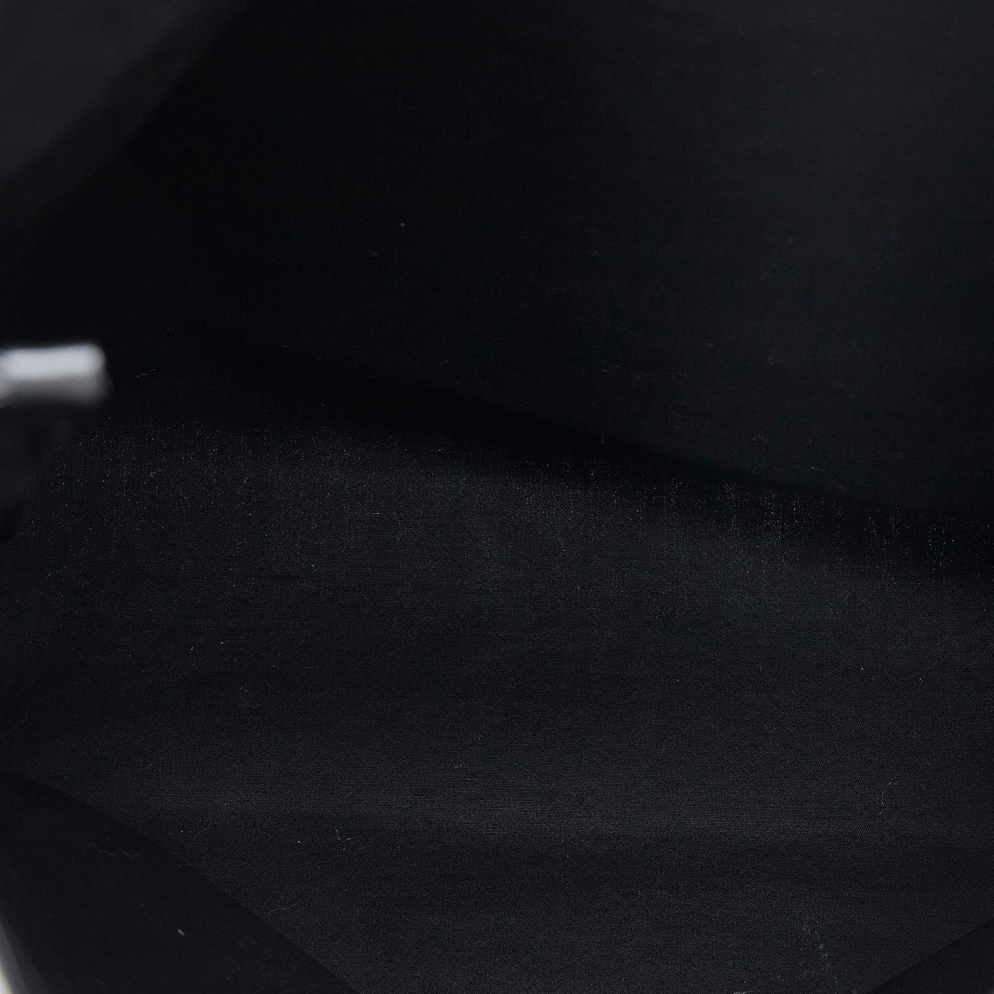 Gucci Crystal Montecarlo Logo Tote (SHG-ZkAZjR)