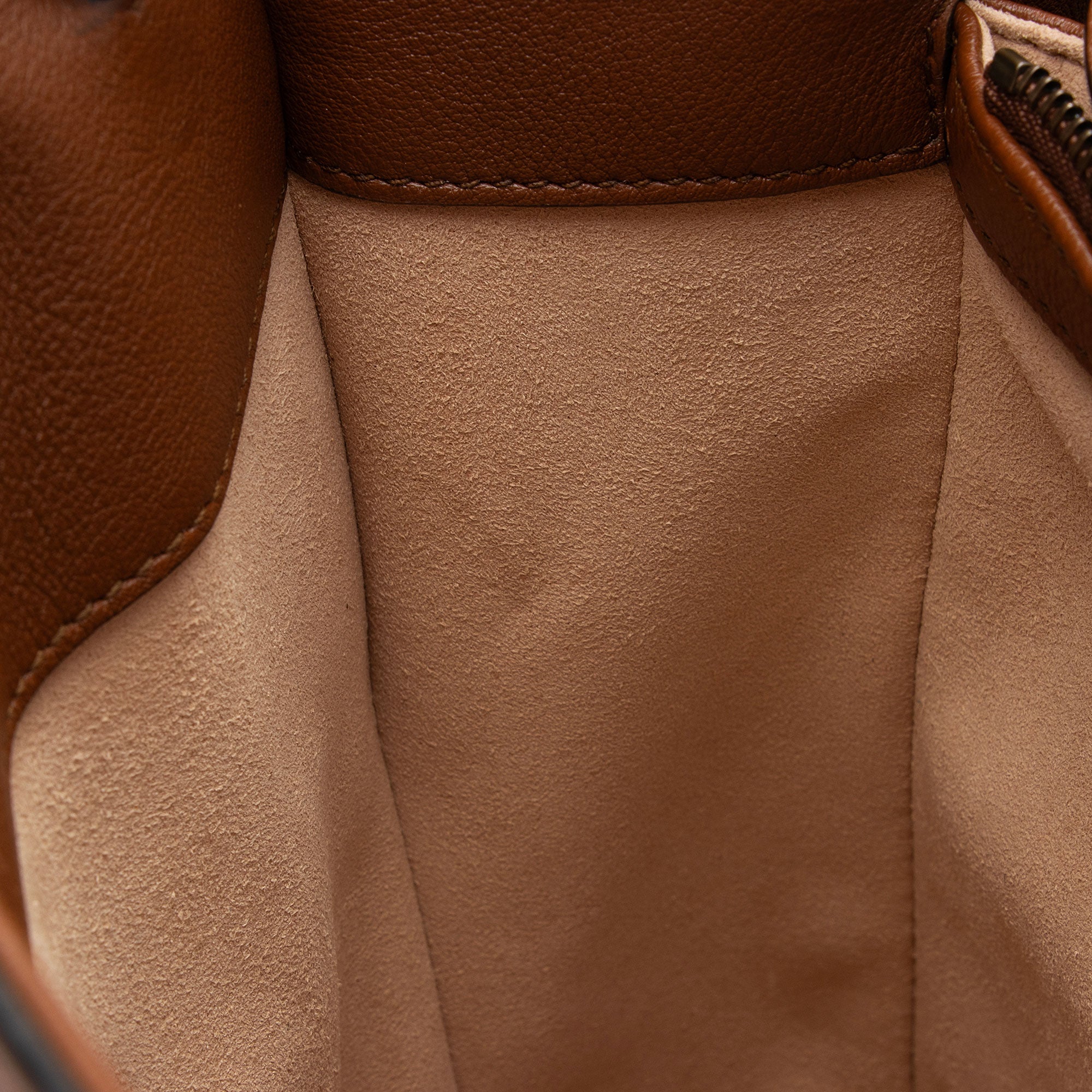 Gucci Cuir Leather Diana Medium Tote