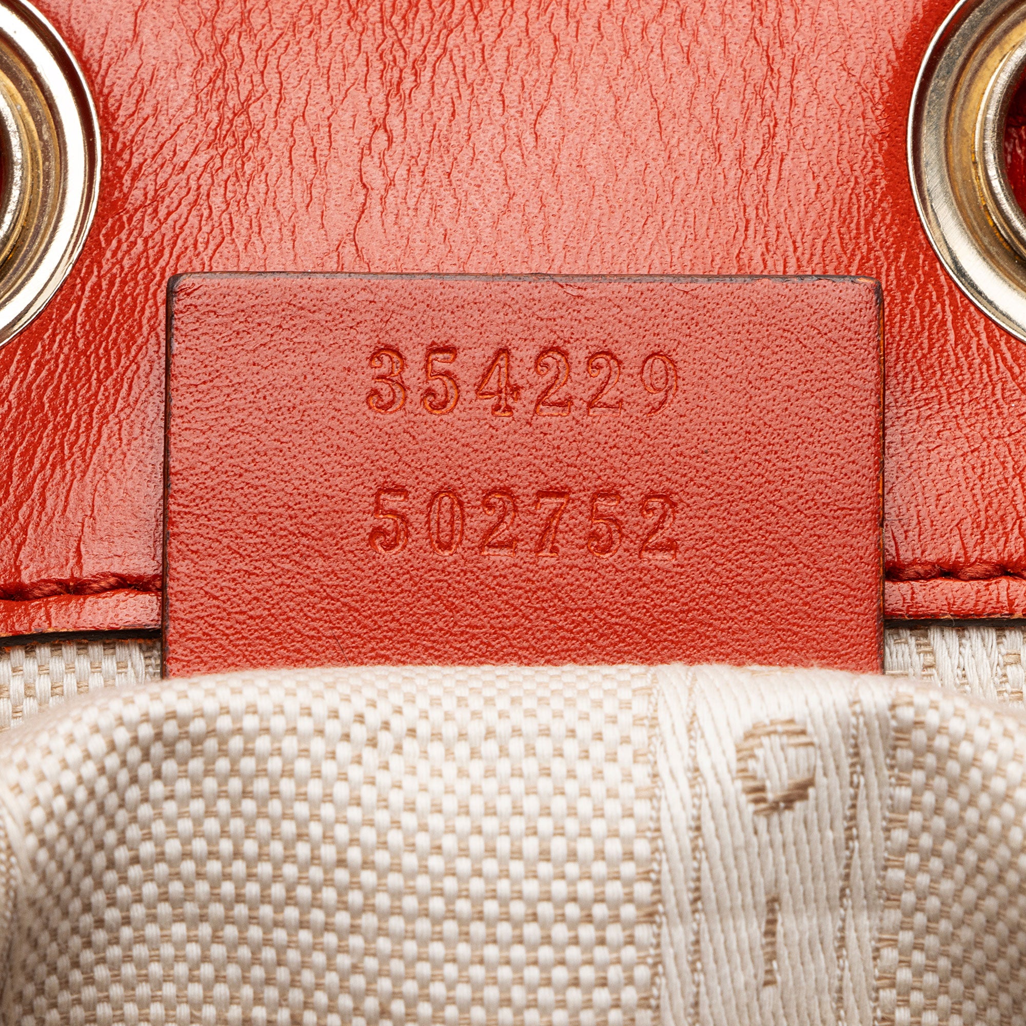 Gucci Diamante Leather Bright Bucket Bag (SHF-wHyMri)