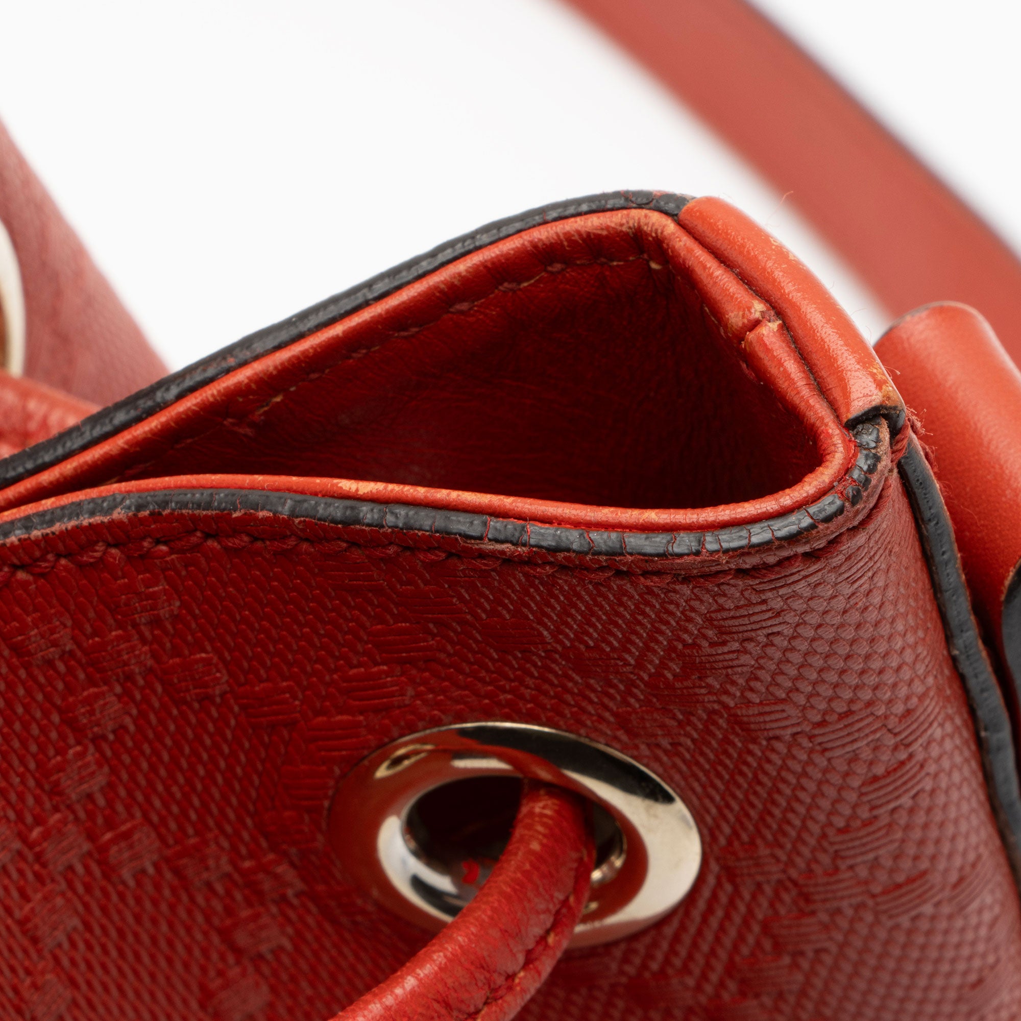 Gucci Diamante Leather Bright Bucket Bag (SHF-wHyMri)