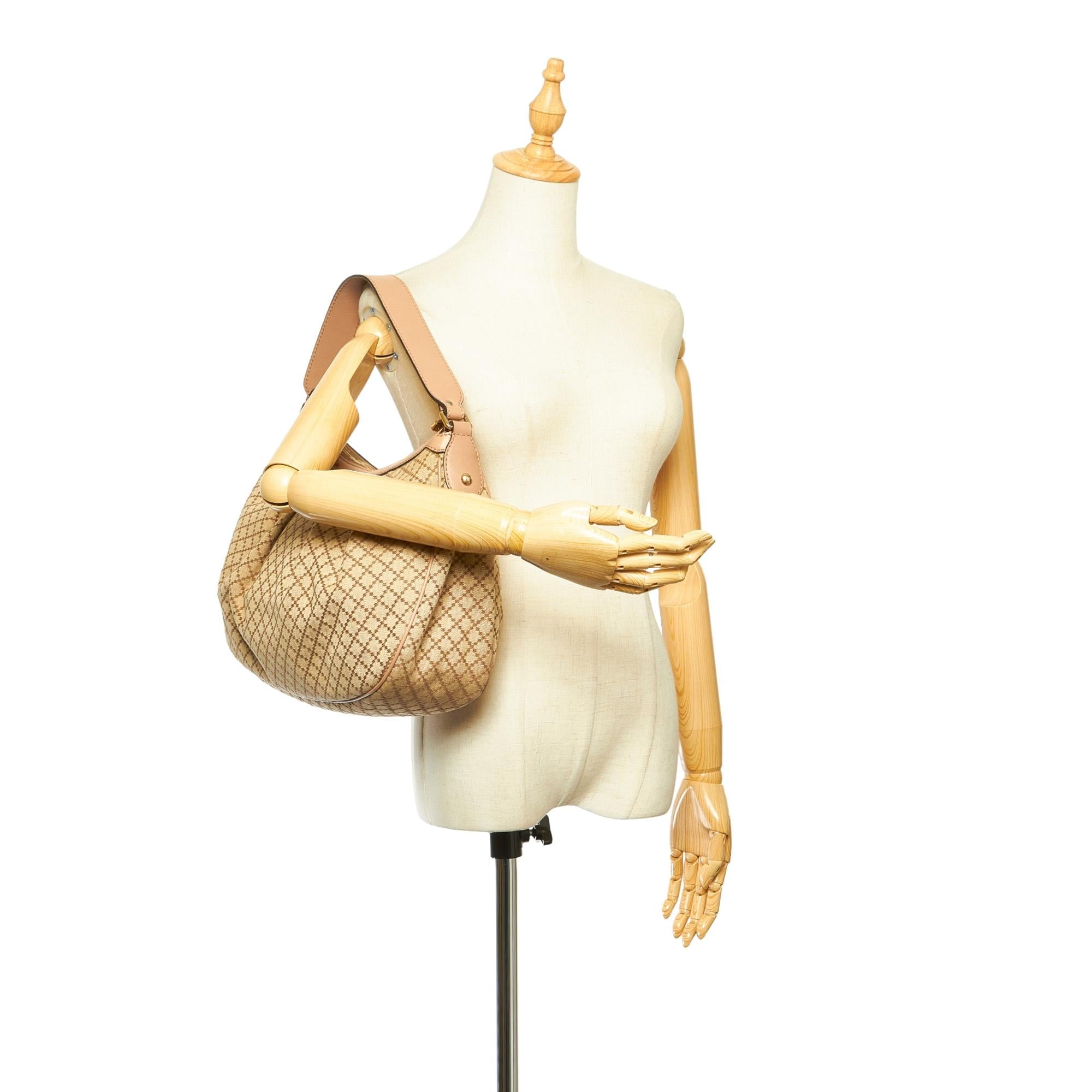 Gucci Diamante Sukey Canvas Shoulder Bag (SHG-32156)