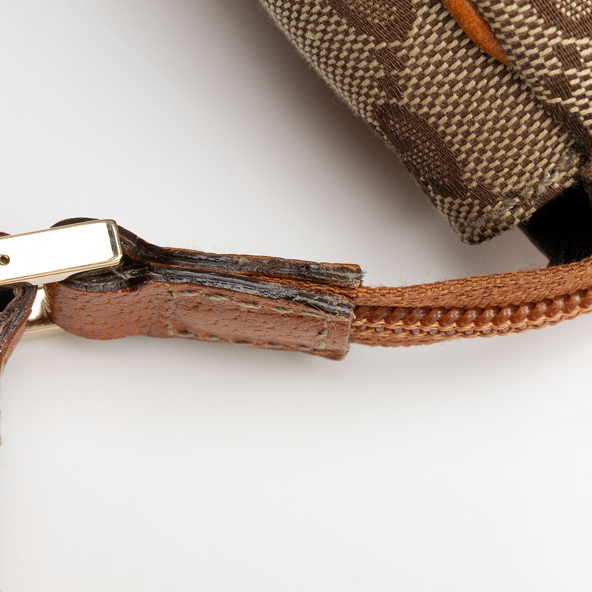 Gucci GG Canvas Abbey D Ring Pochette