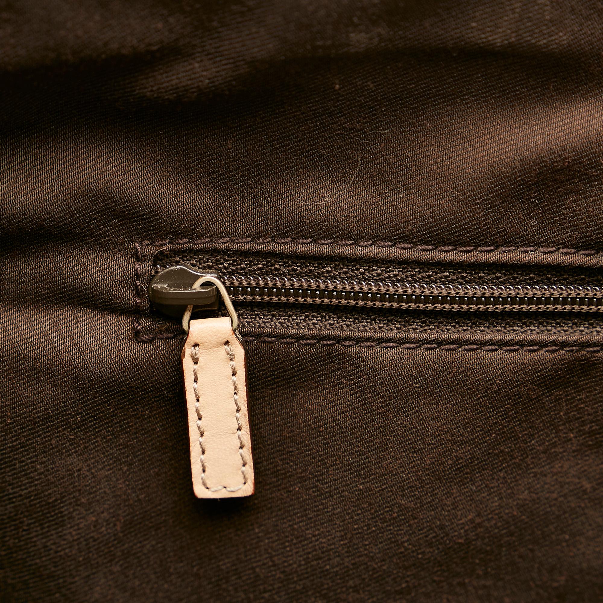 Gucci GG Canvas Abbey Tote Bag (SHG-lHBds8)