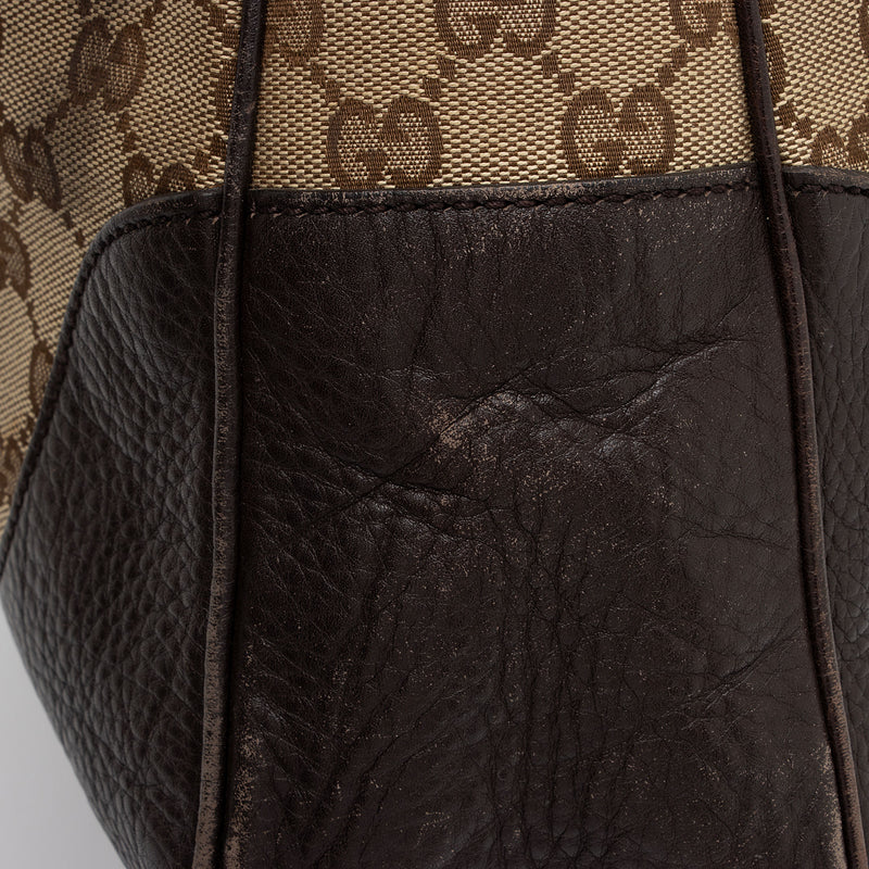 Gucci GG Canvas Bamboo Diana Medium Shoulder Bag (SHF-kZtmHw)
