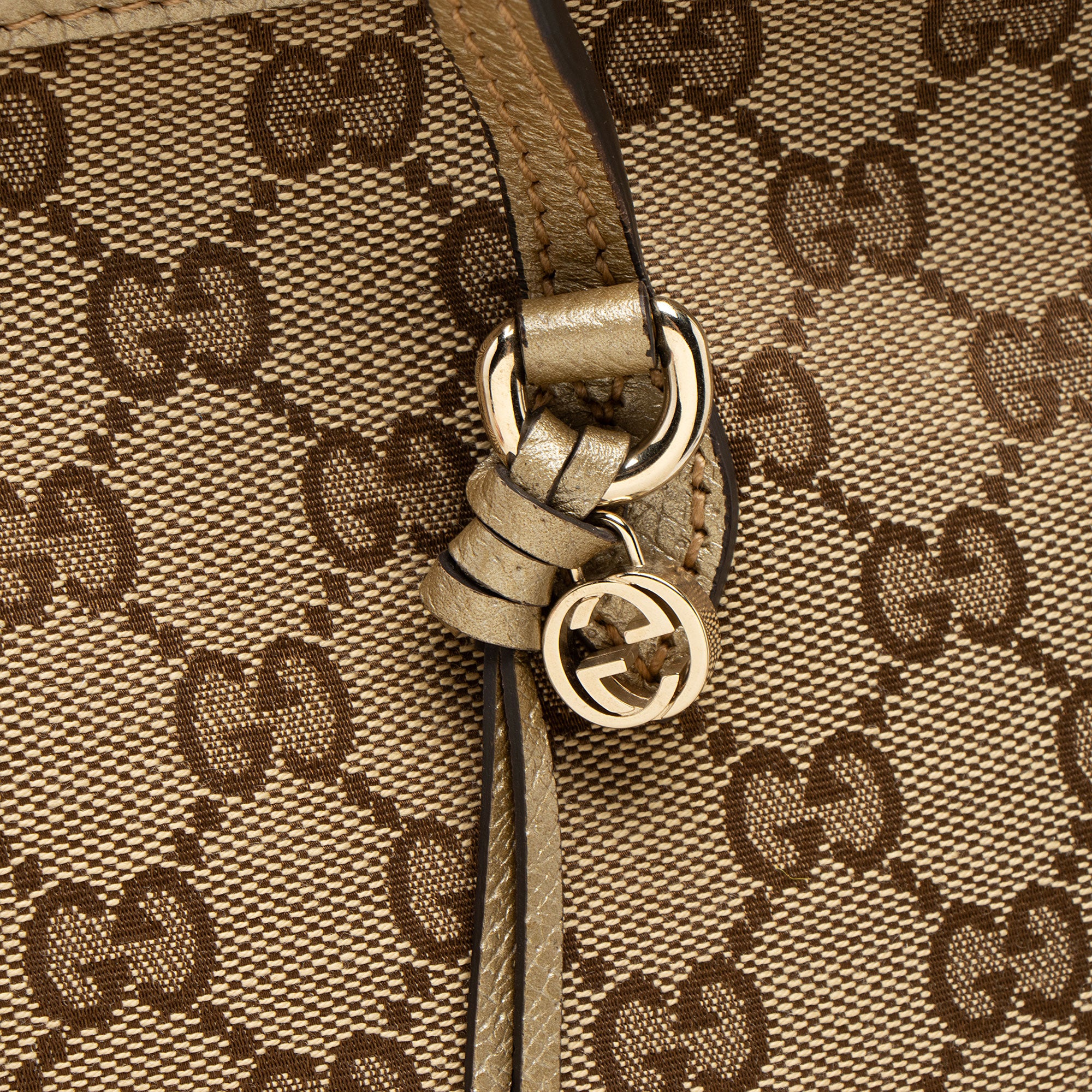 Gucci GG Canvas Bree Medium Tote