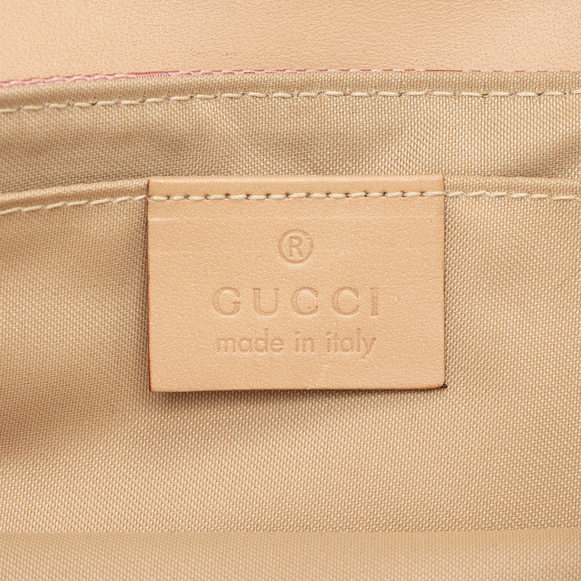 Gucci GG Canvas Charm Pochette Flap Bag (SHF-SXf0FO)