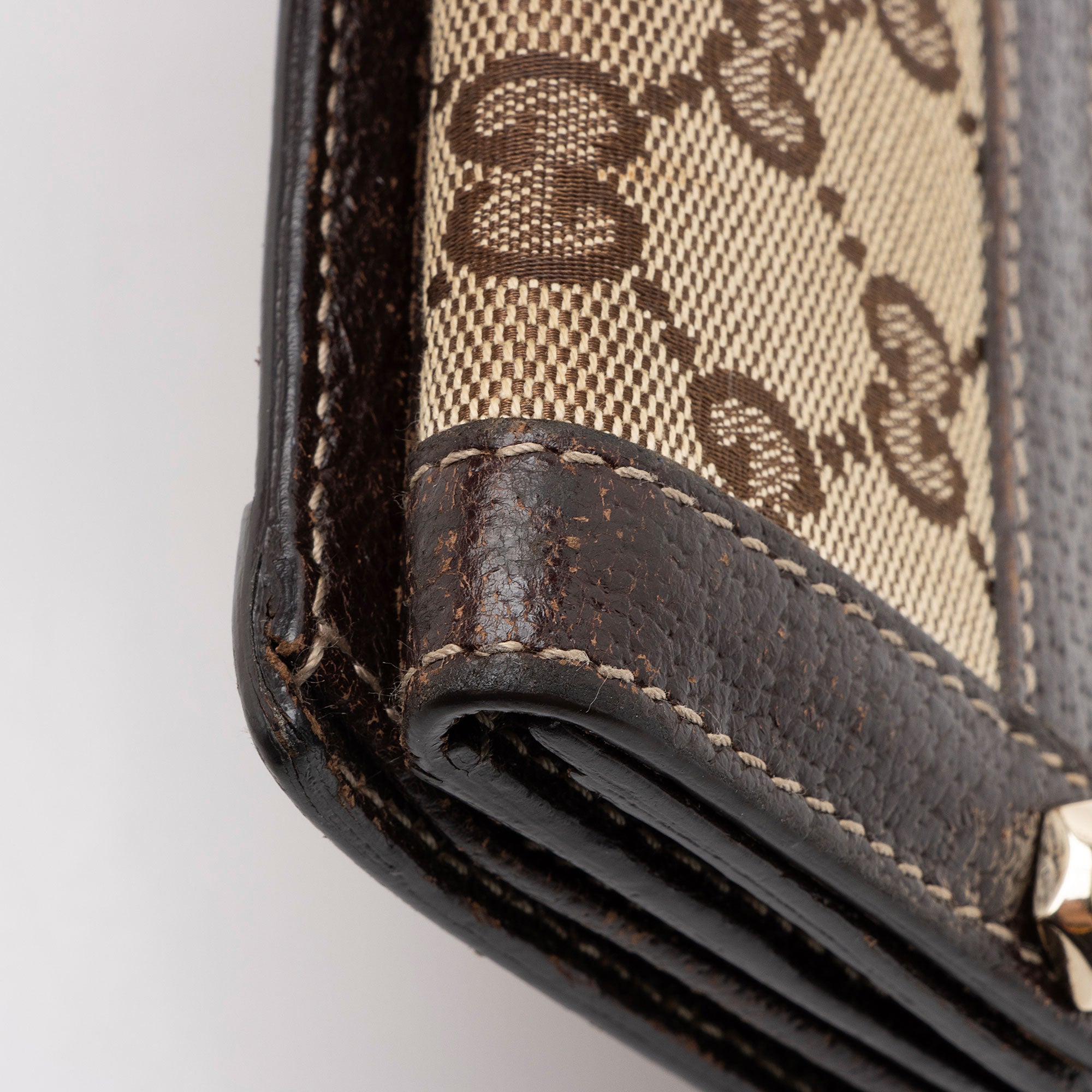 Gucci GG Canvas Charmy Continental Wallet