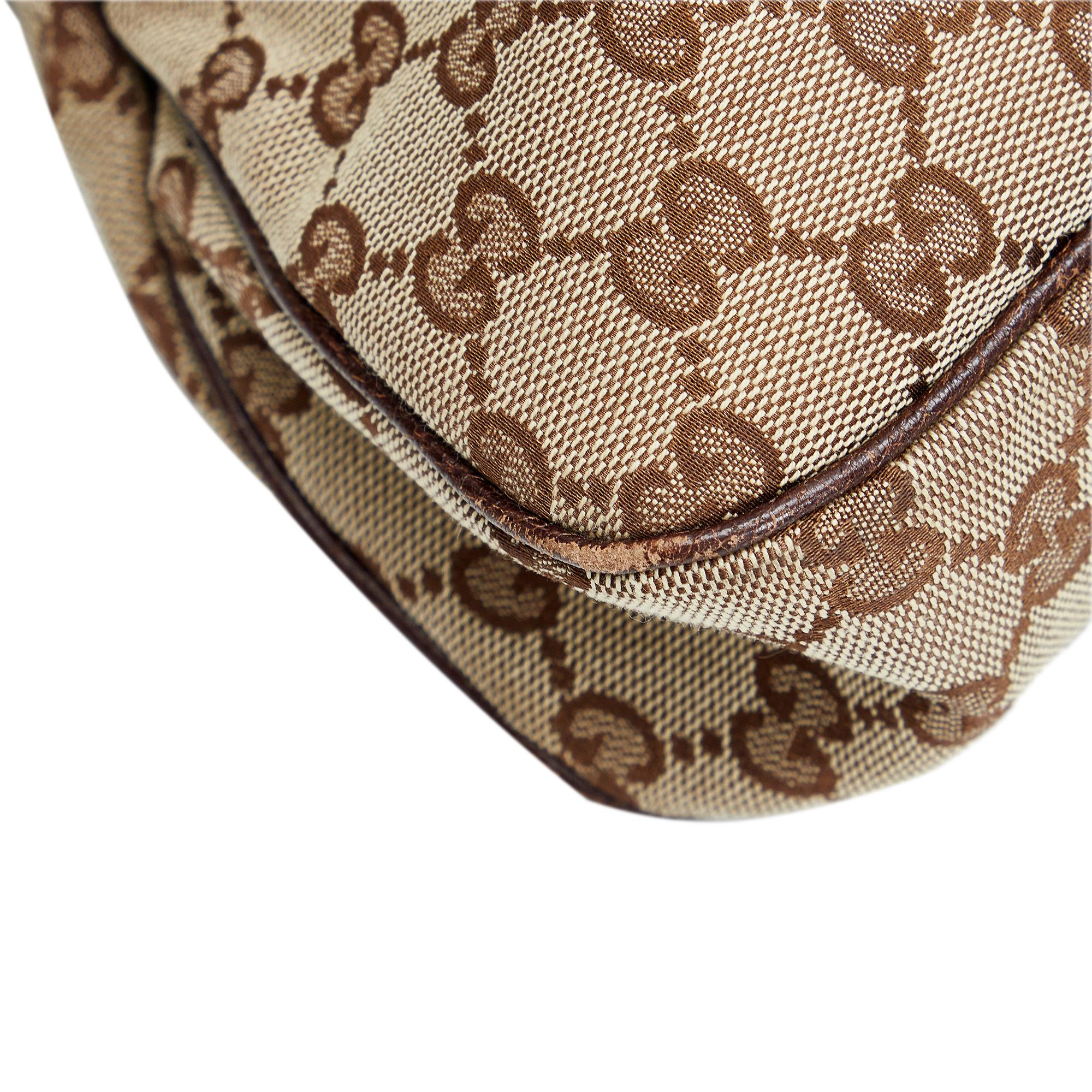 Gucci GG Canvas Charmy Shoulder Bag (SHG-GeAMUI)