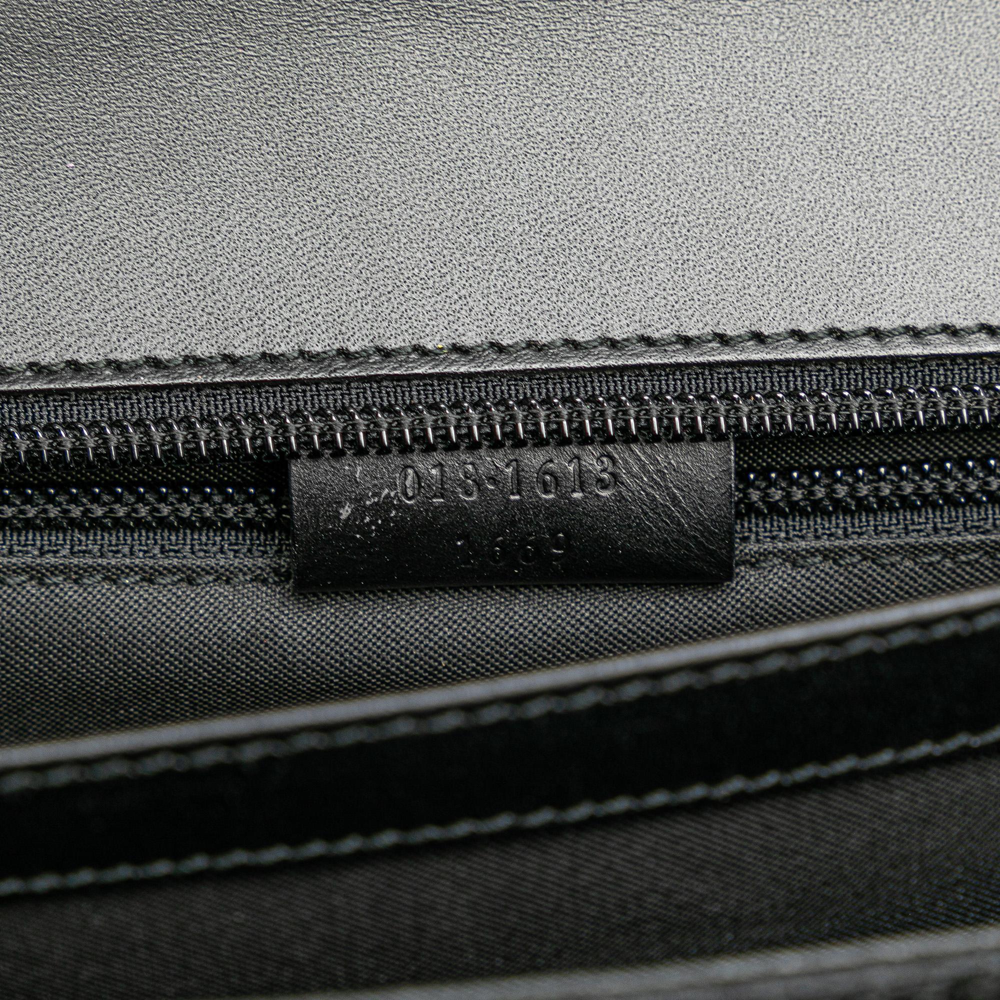 Gucci GG Canvas Clutch (SHG-tJGBgu)