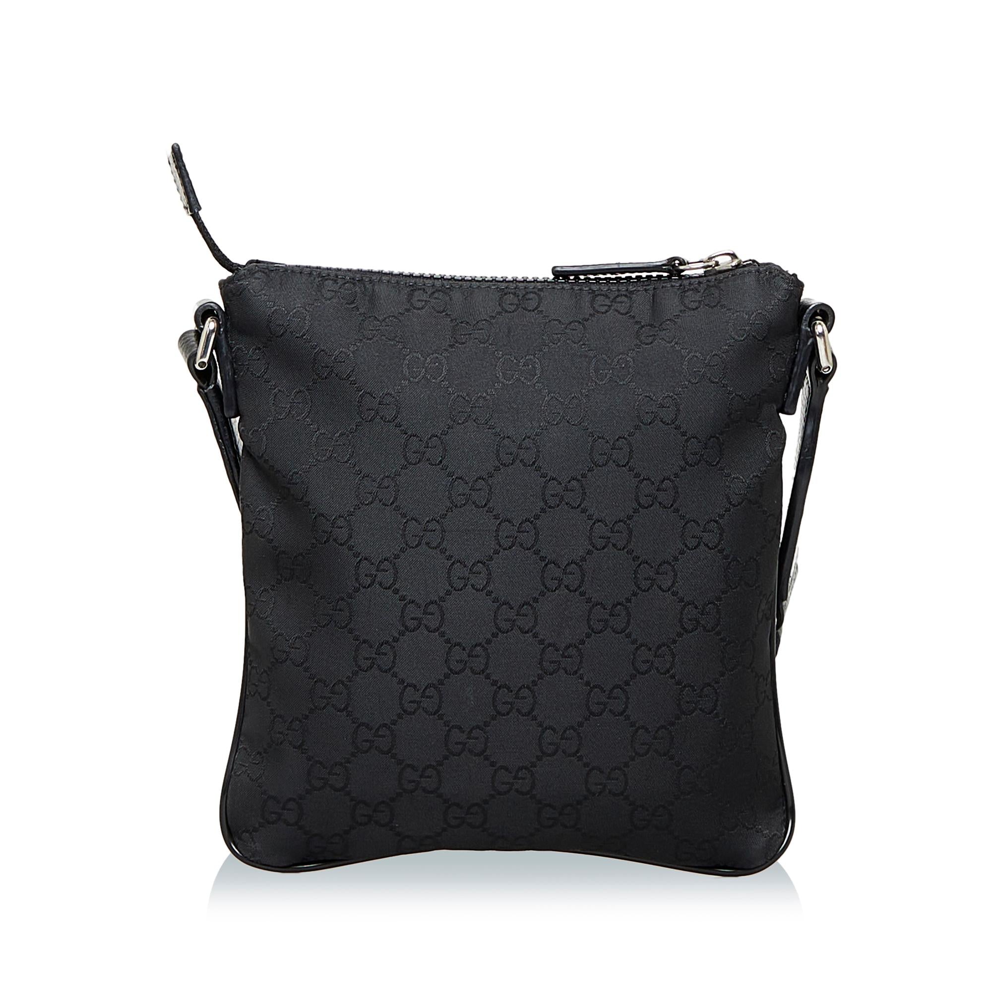 Gucci GG Canvas Crossbody (SHG-zpvXgM)