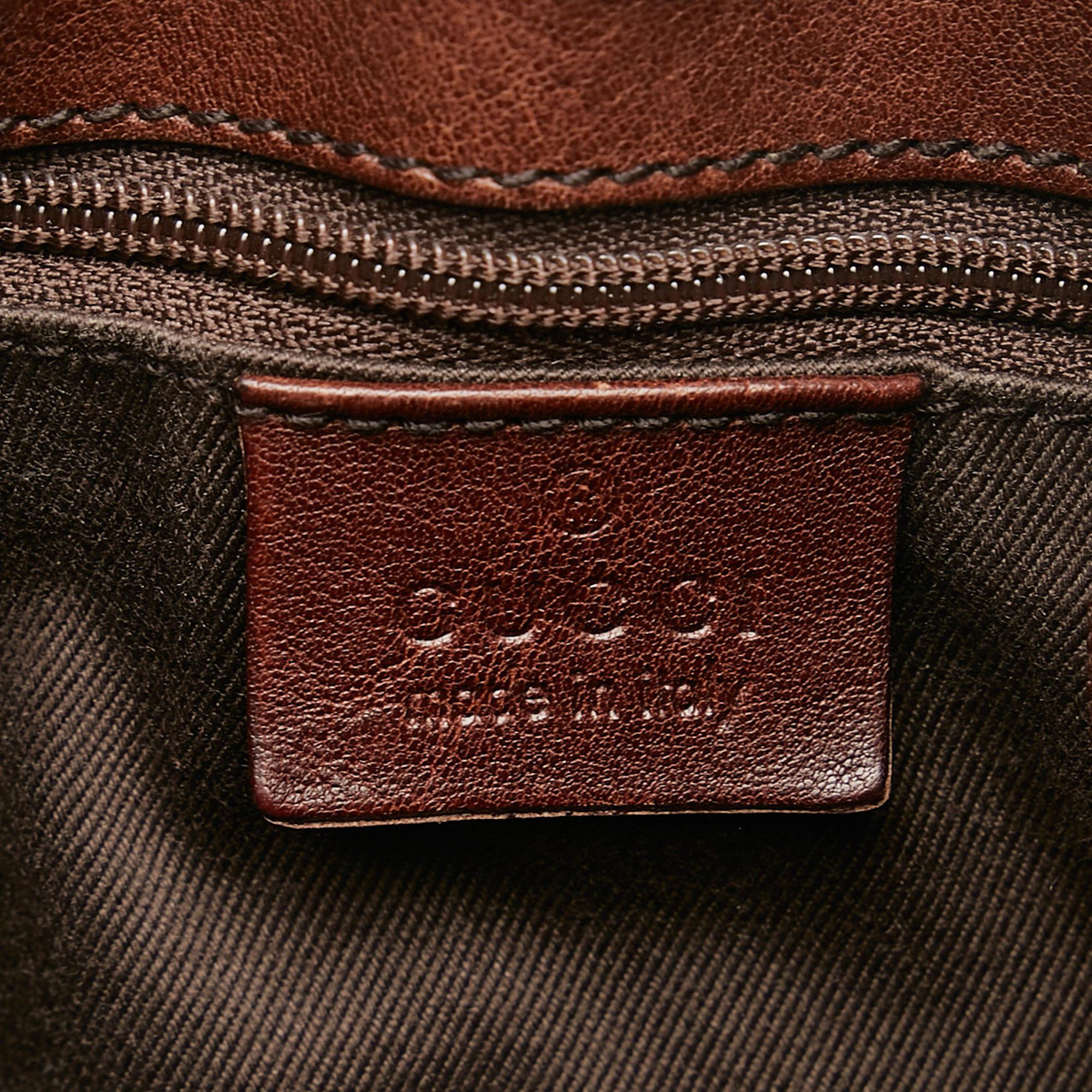 Gucci GG Canvas Horsebit Shoulder Bag (SHG-JXZoIh)