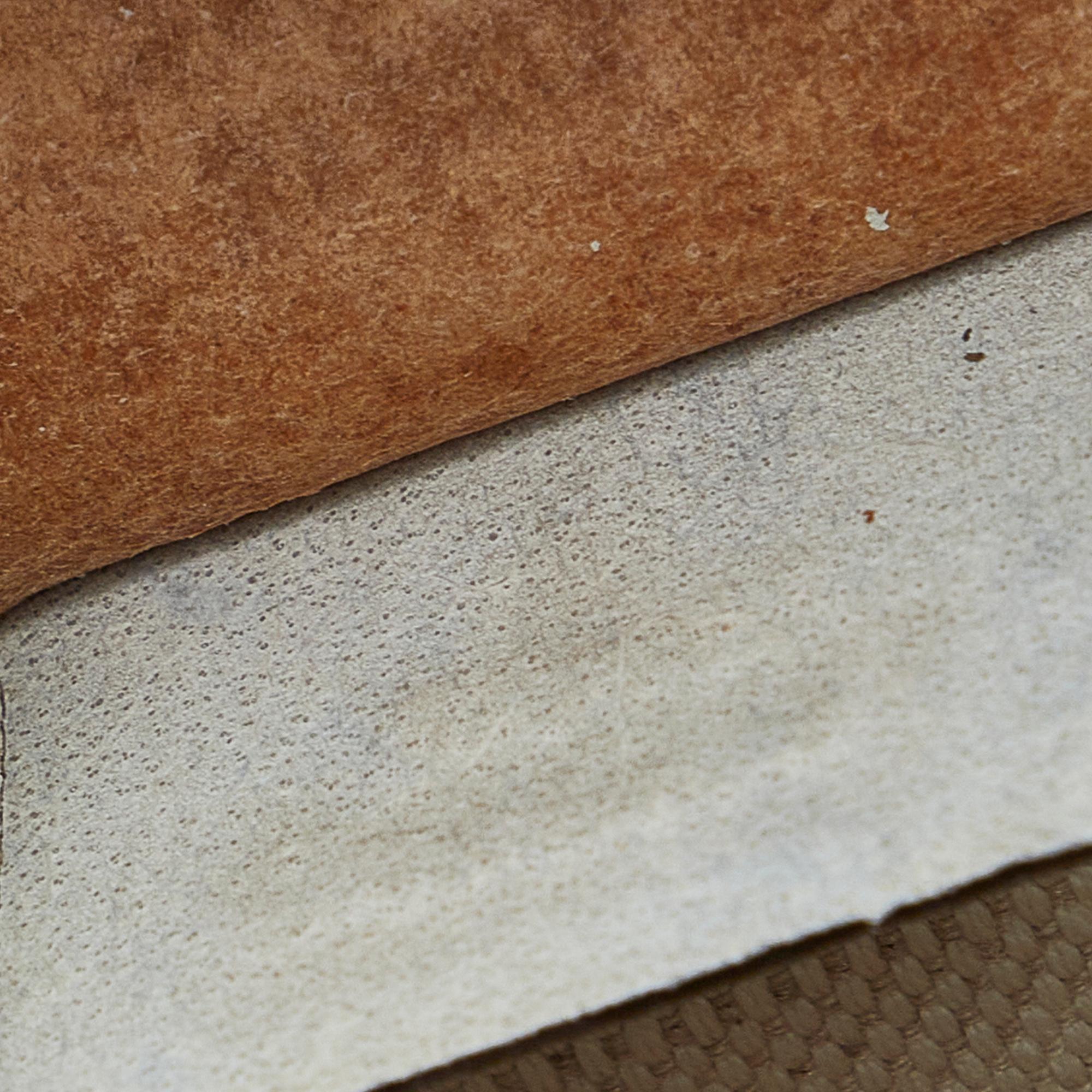 Gucci GG Canvas Lovely Heart Hobo (SHG-SnfJQ9)