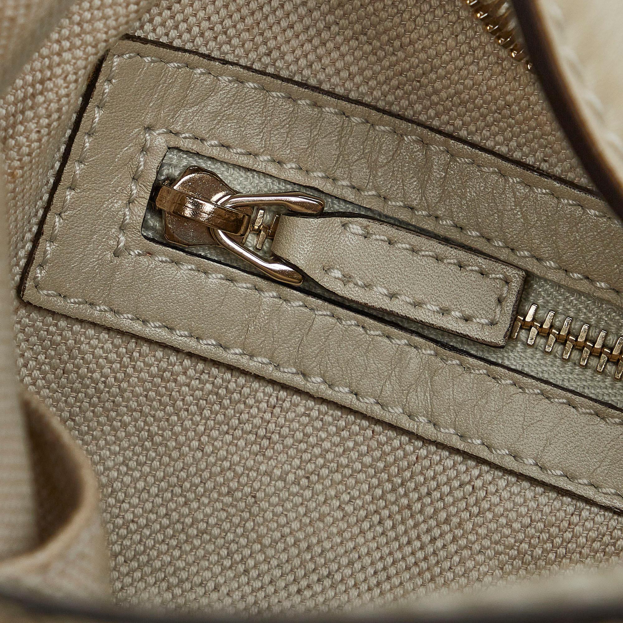 Gucci GG Canvas Lovely Heart Hobo (SHG-SnfJQ9)