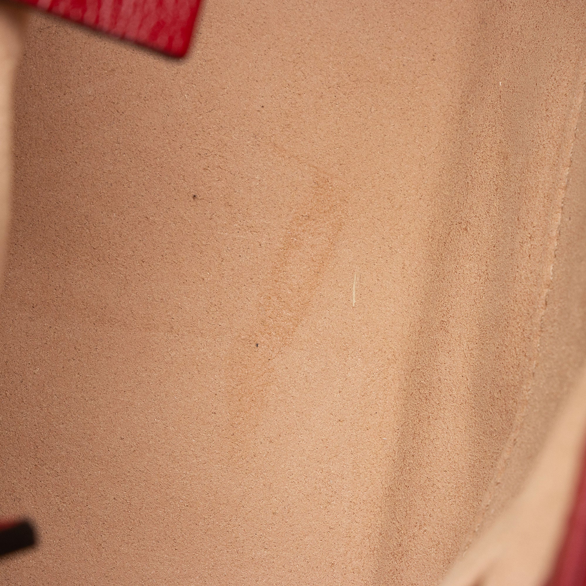 Gucci GG Canvas Marmont Small Top Handle Bag (SHF-WYqDum)