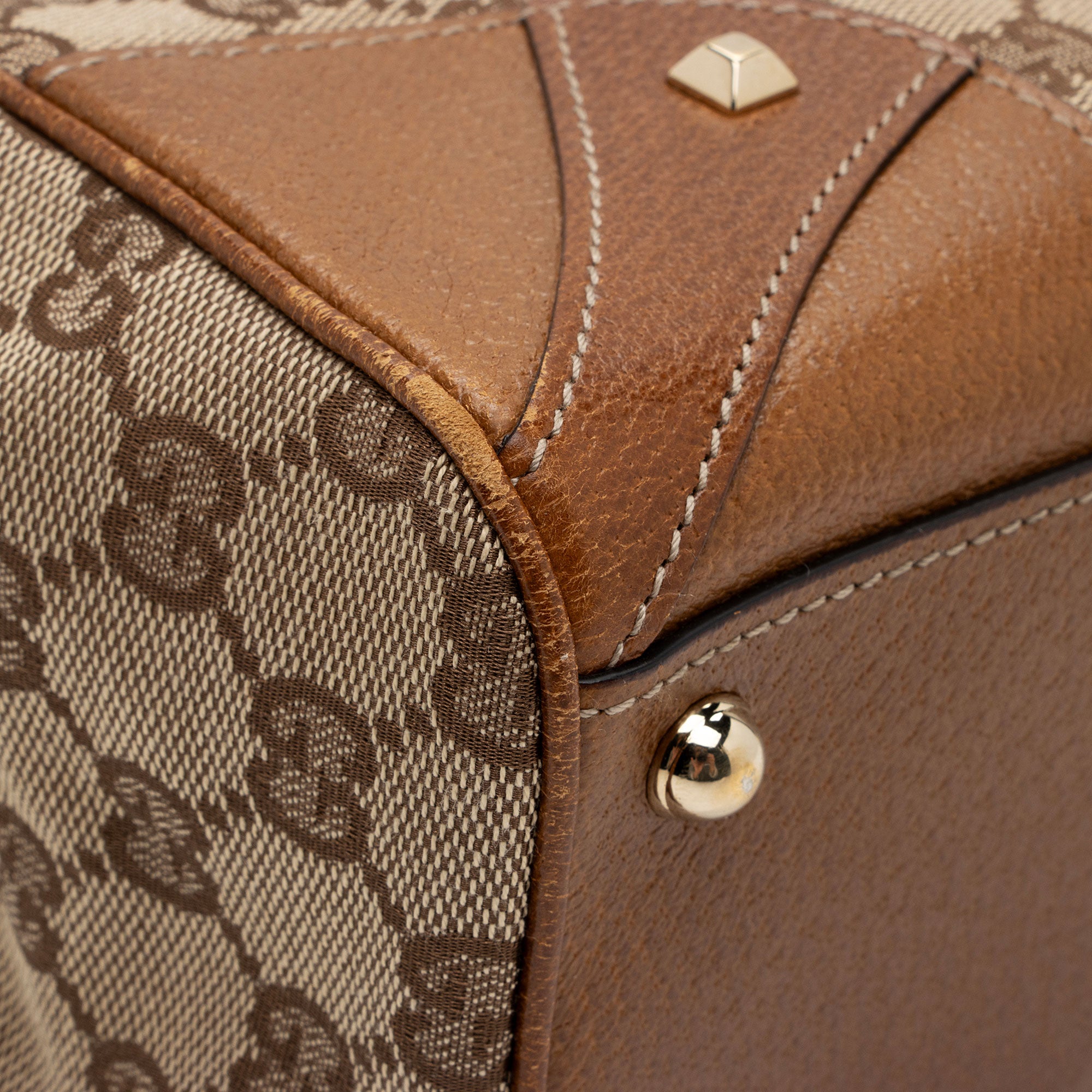 Gucci GG Canvas Nailhead Bardot Shoulder Bag (SHF-cXQEhI)