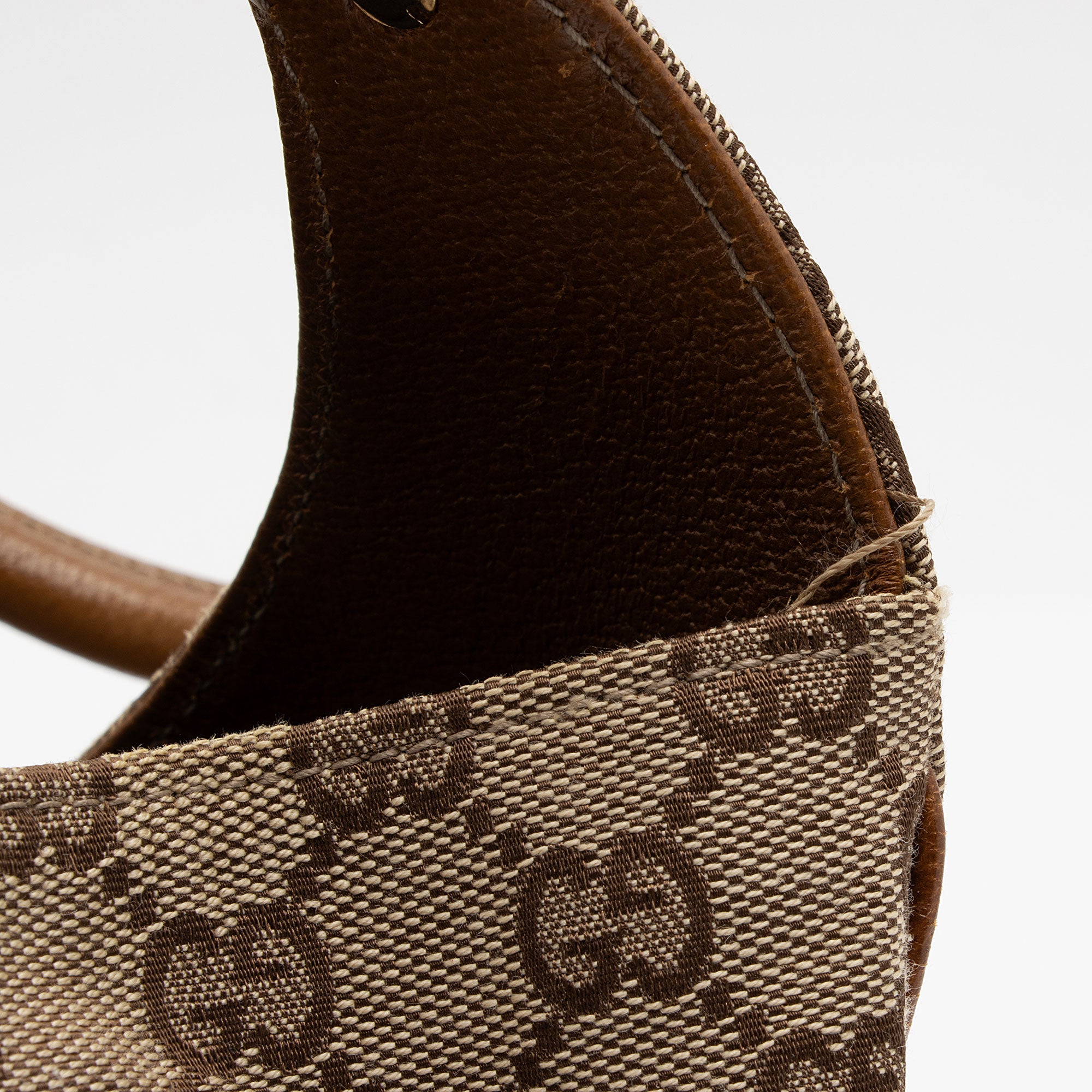 Gucci GG Canvas Nailhead Bardot Shoulder Bag (SHF-cXQEhI)