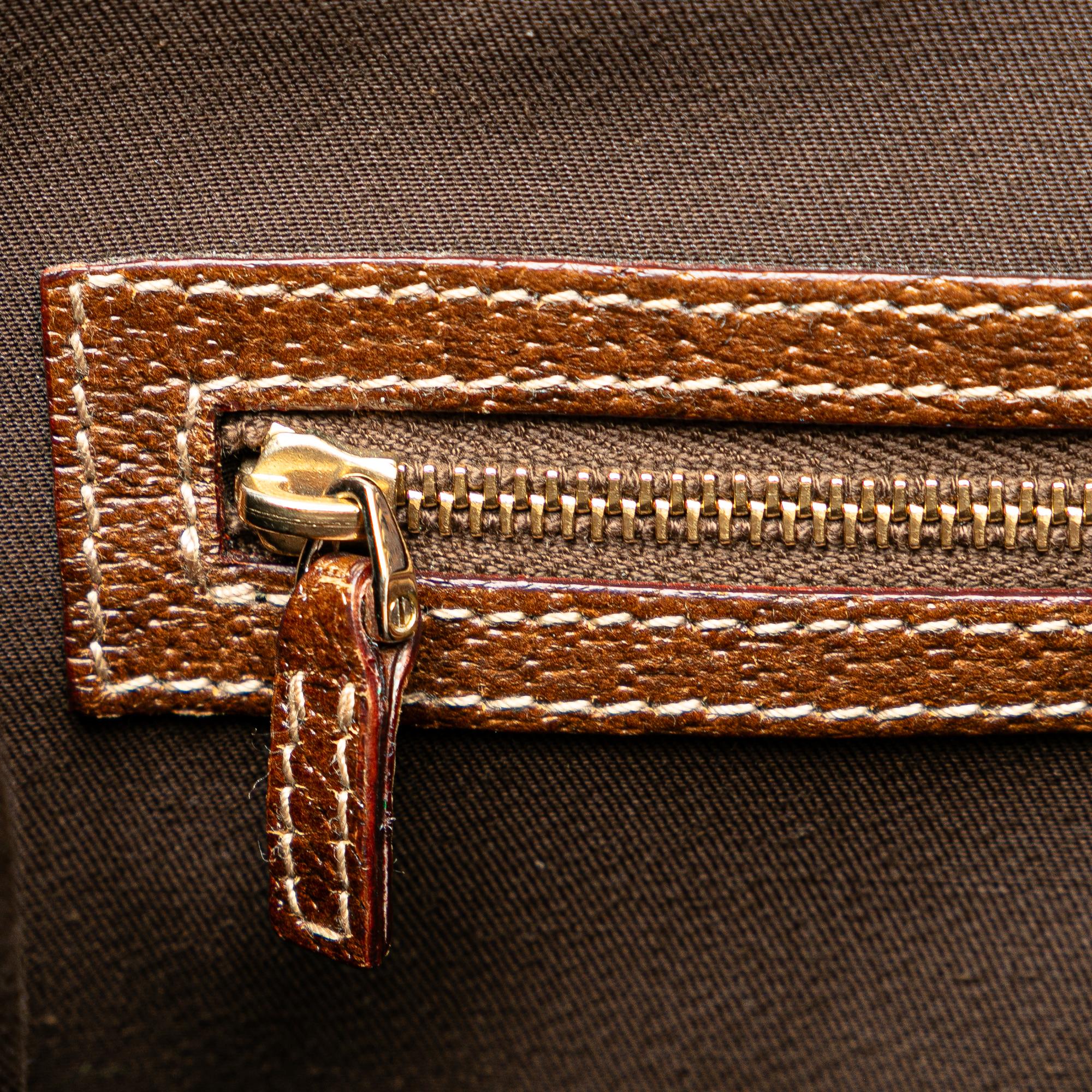 Gucci GG Canvas Nailhead Tote (SHG-jnzkMA)