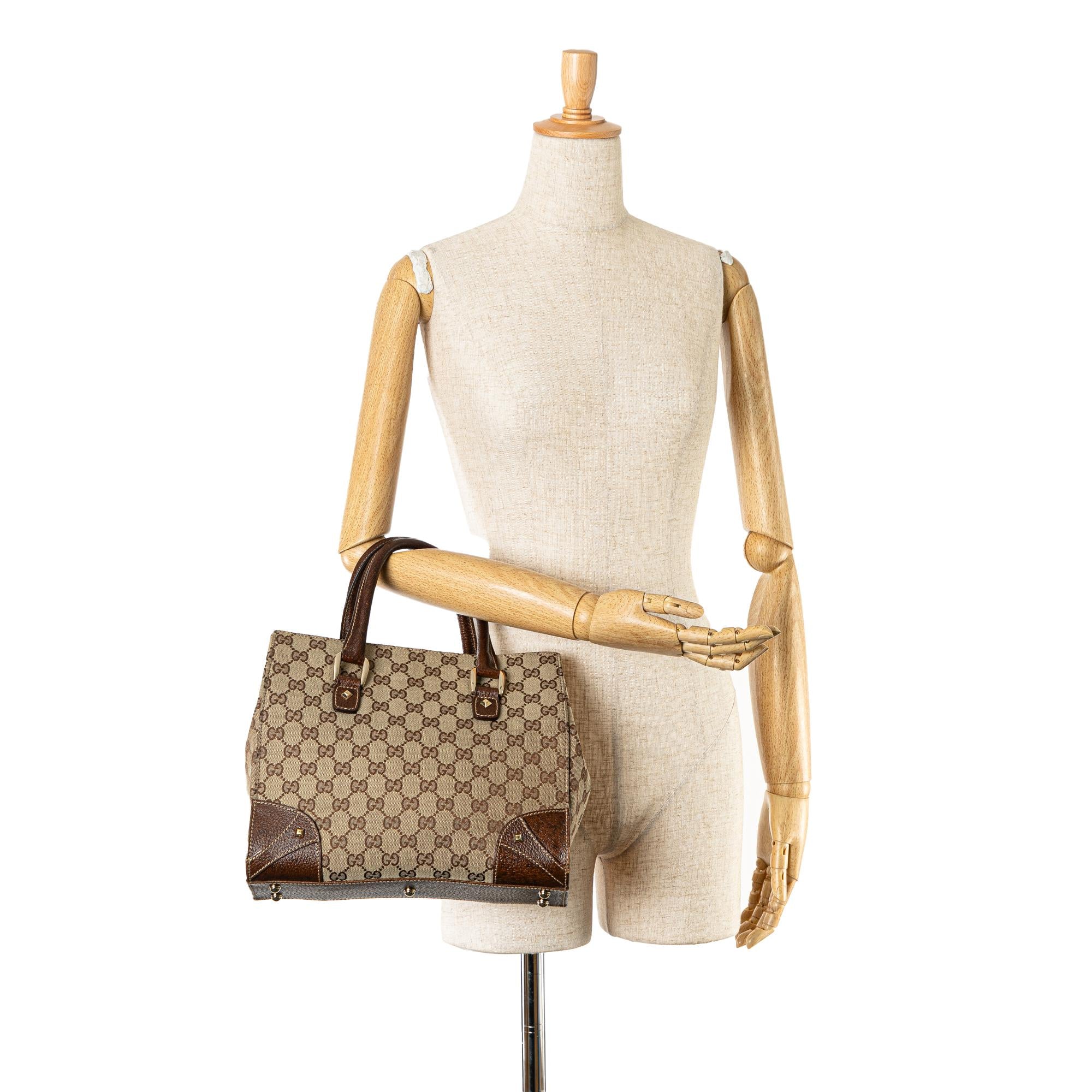 Gucci GG Canvas Nailhead Tote (SHG-jnzkMA)