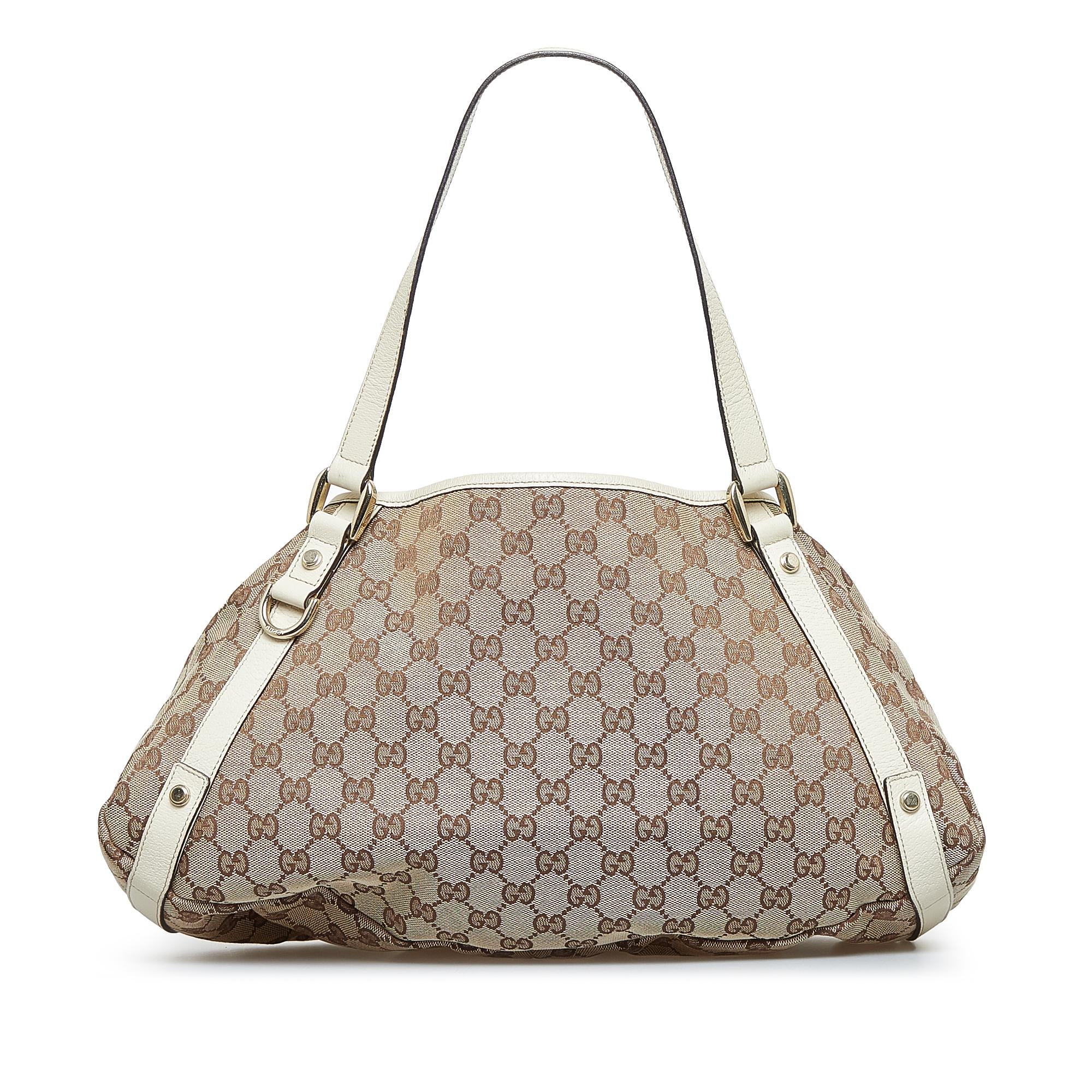 Gucci GG Canvas Pelham Shoulder Bag (SHG-Cm5oMZ)