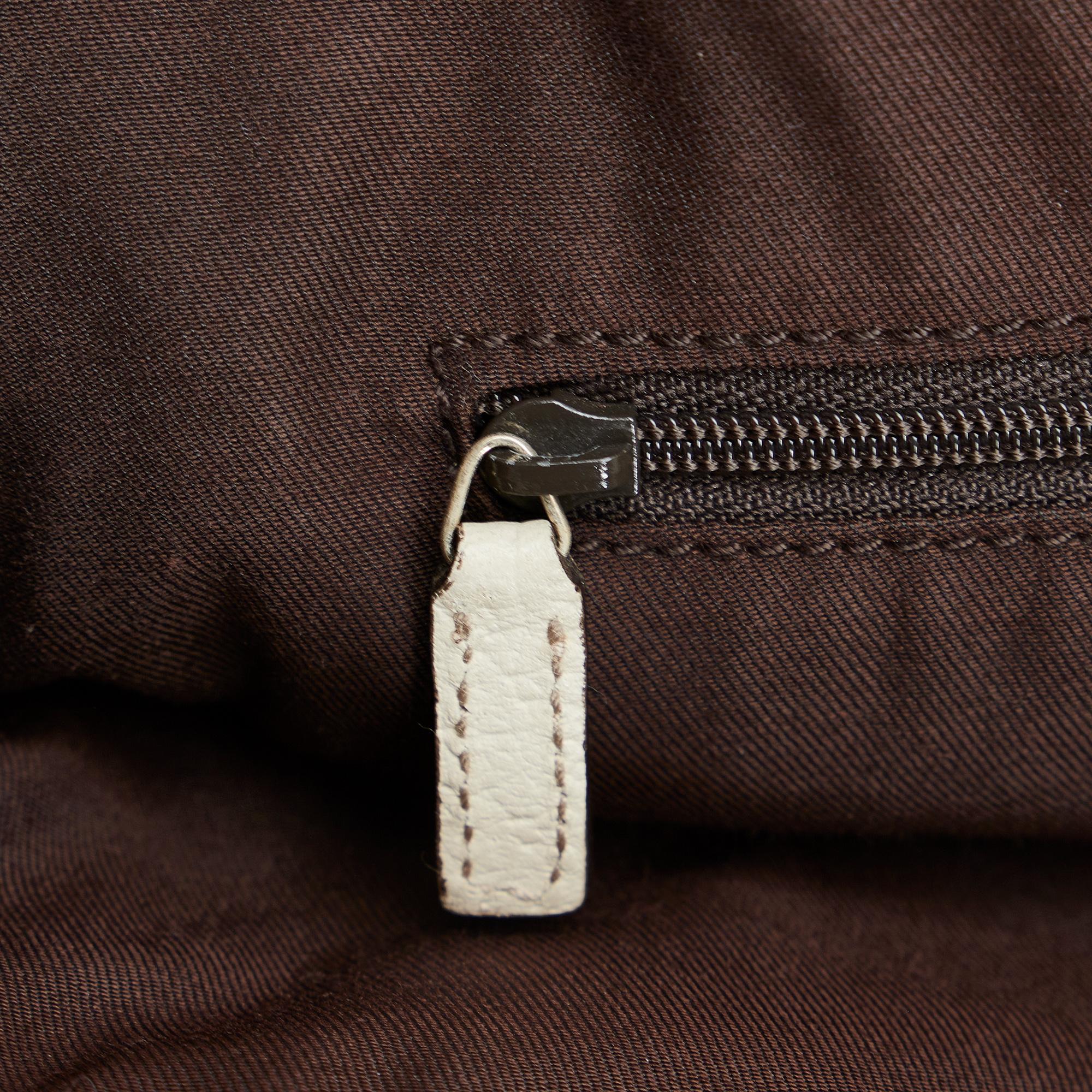 Gucci GG Canvas Pelham Shoulder Bag (SHG-Cm5oMZ)