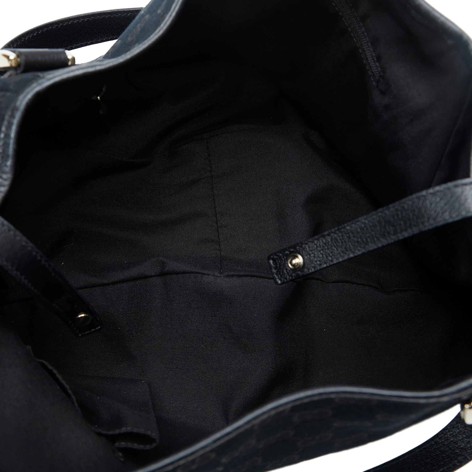 Gucci GG Canvas Pelham Tote (SHG-bXJs1N)