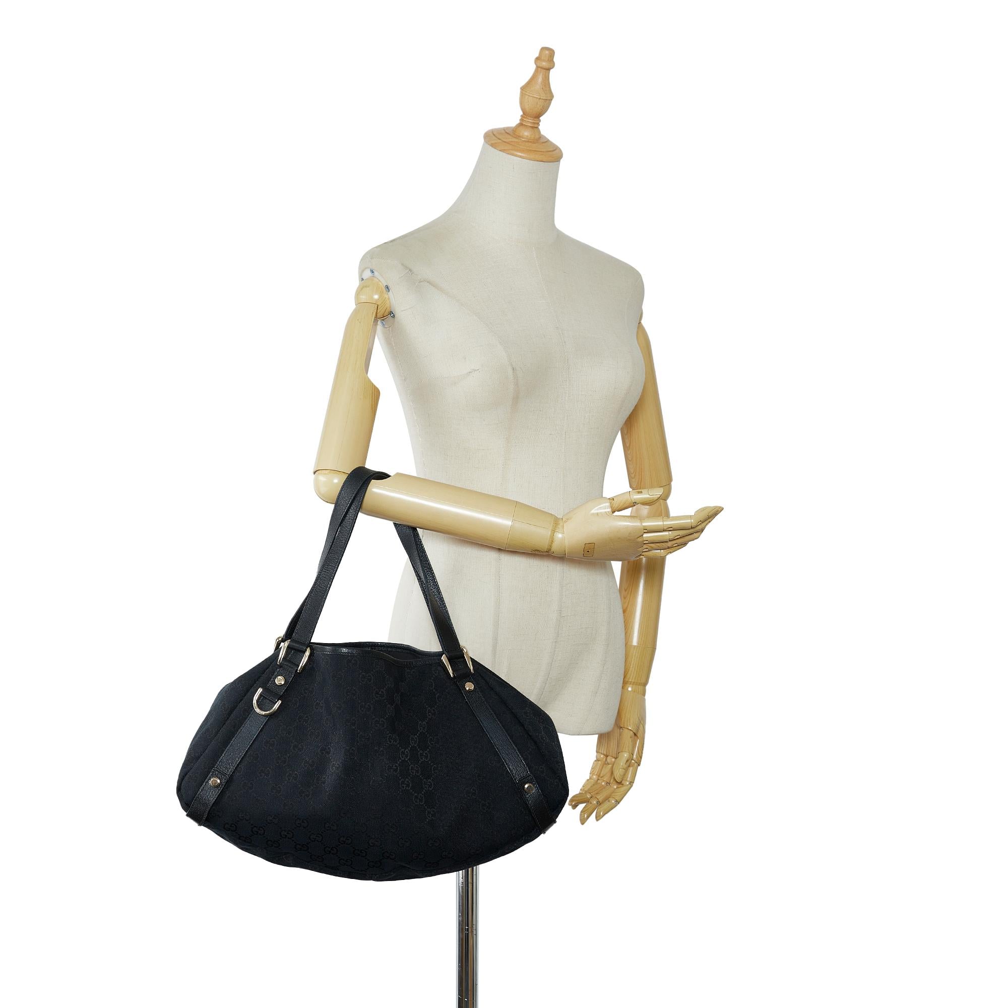 Gucci GG Canvas Pelham Tote (SHG-bXJs1N)