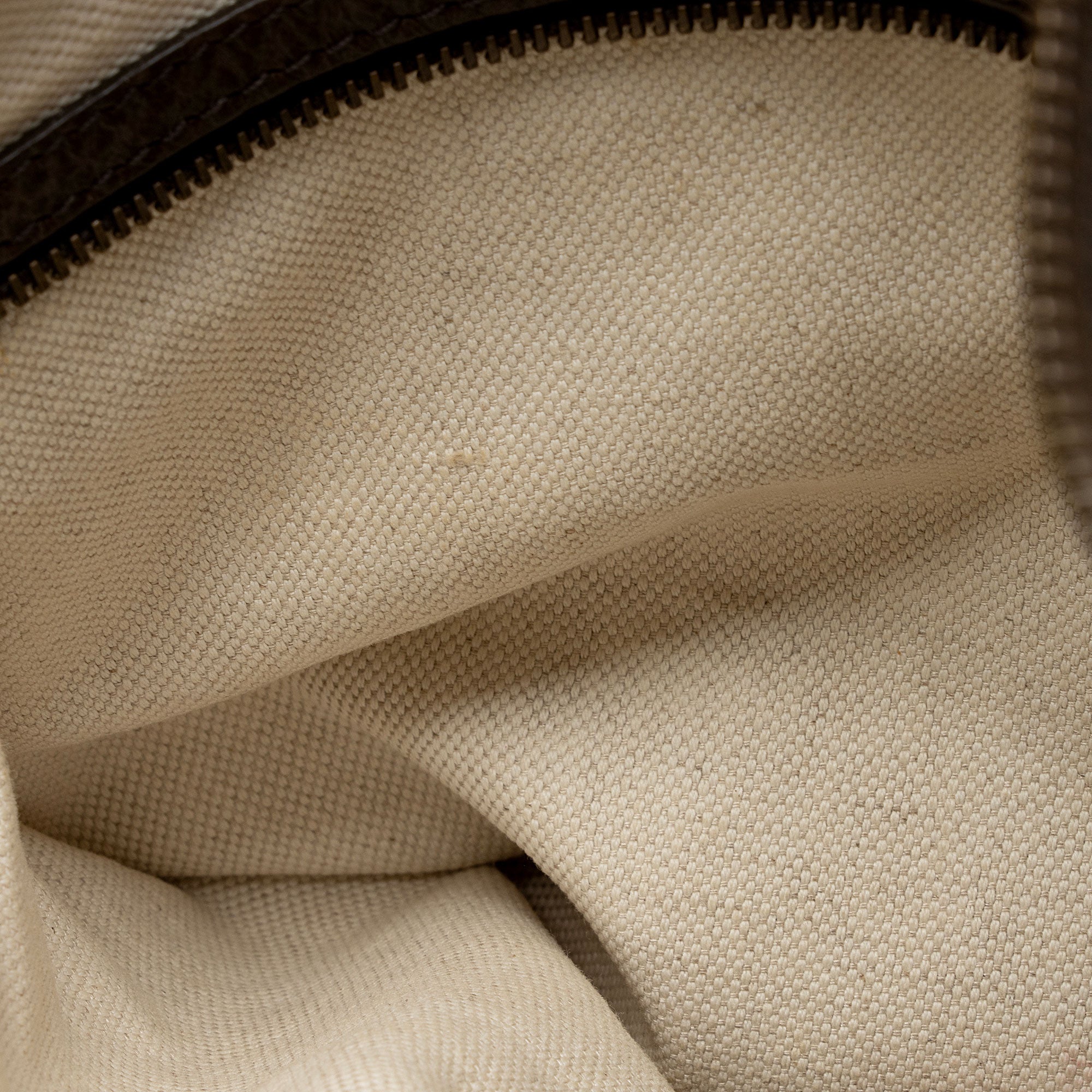Gucci GG Canvas Running Medium Hobo (SHF-kbbOCL)