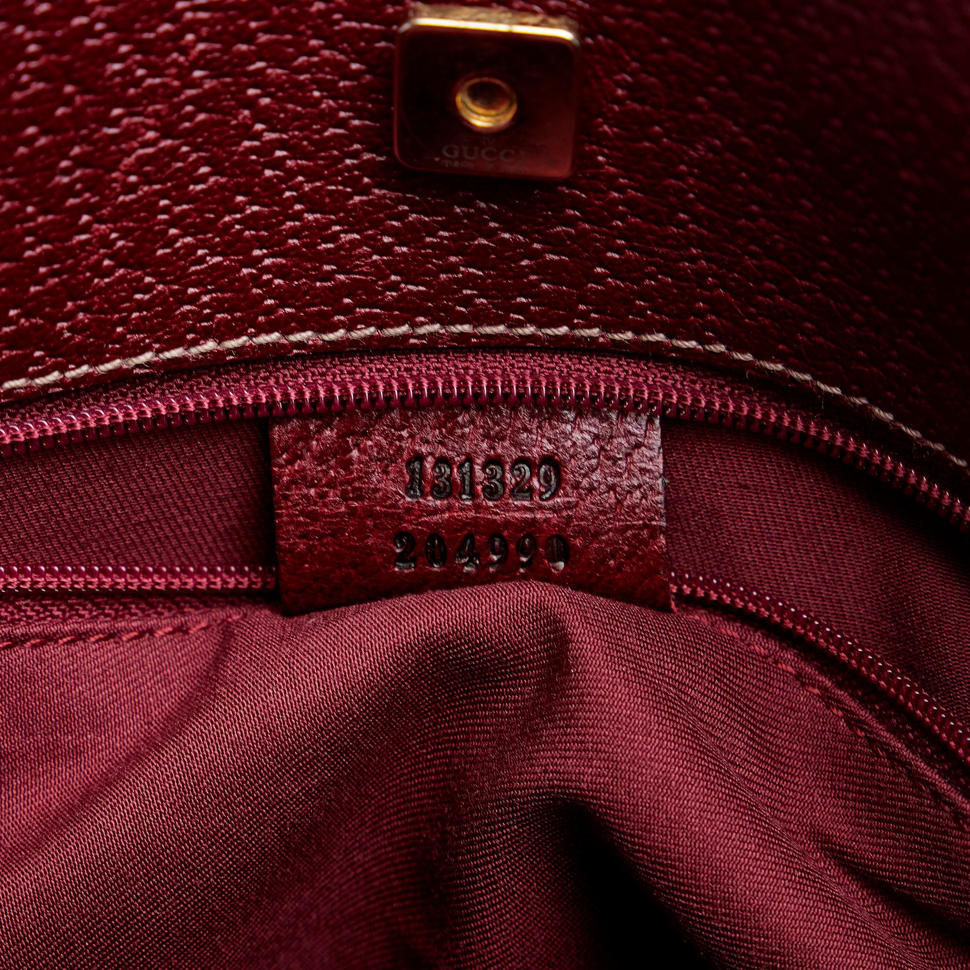 Gucci GG Canvas Shoulder Bag (SHG-NJKj0o)