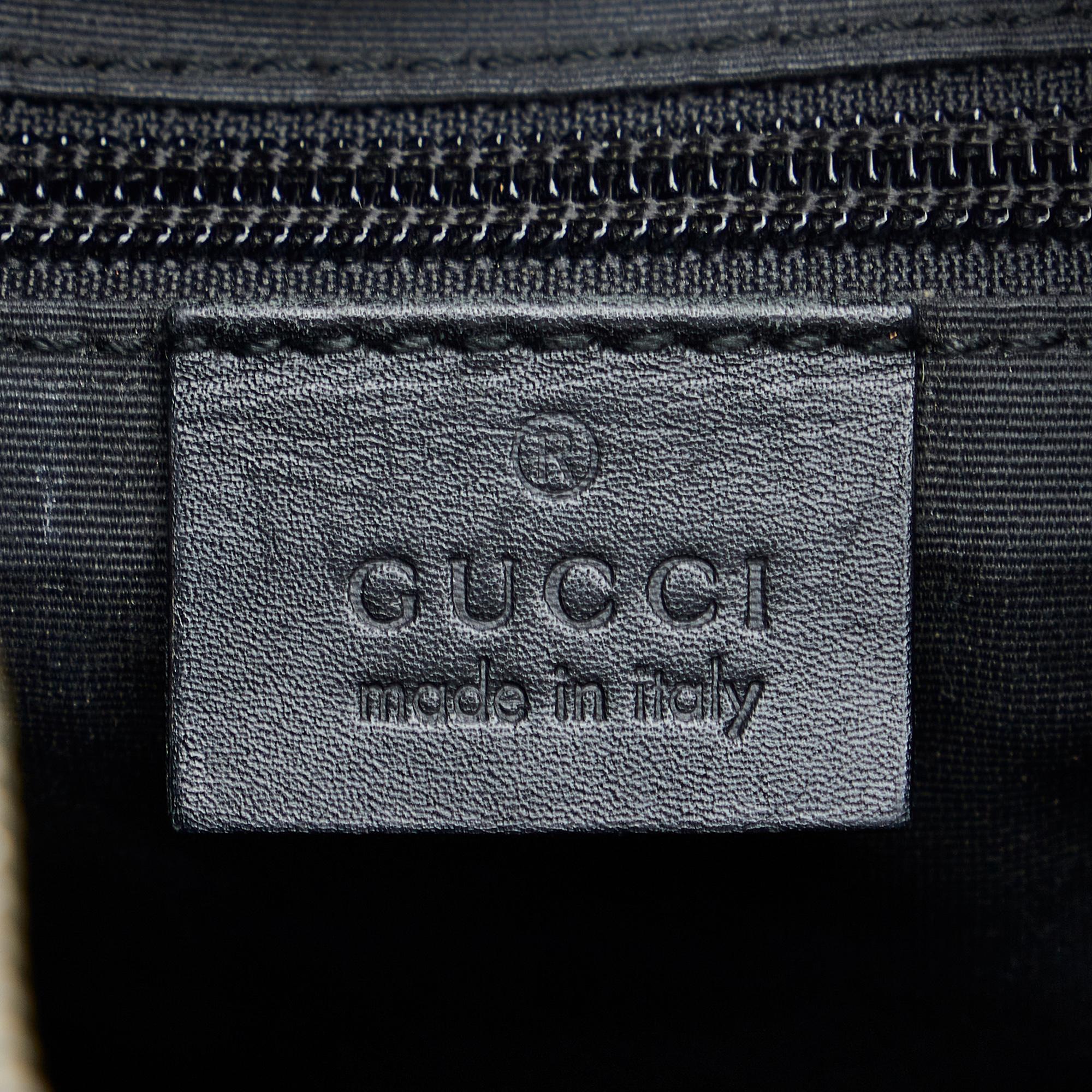 Gucci GG Canvas Shoulder Bag (SHG-gIZABz)