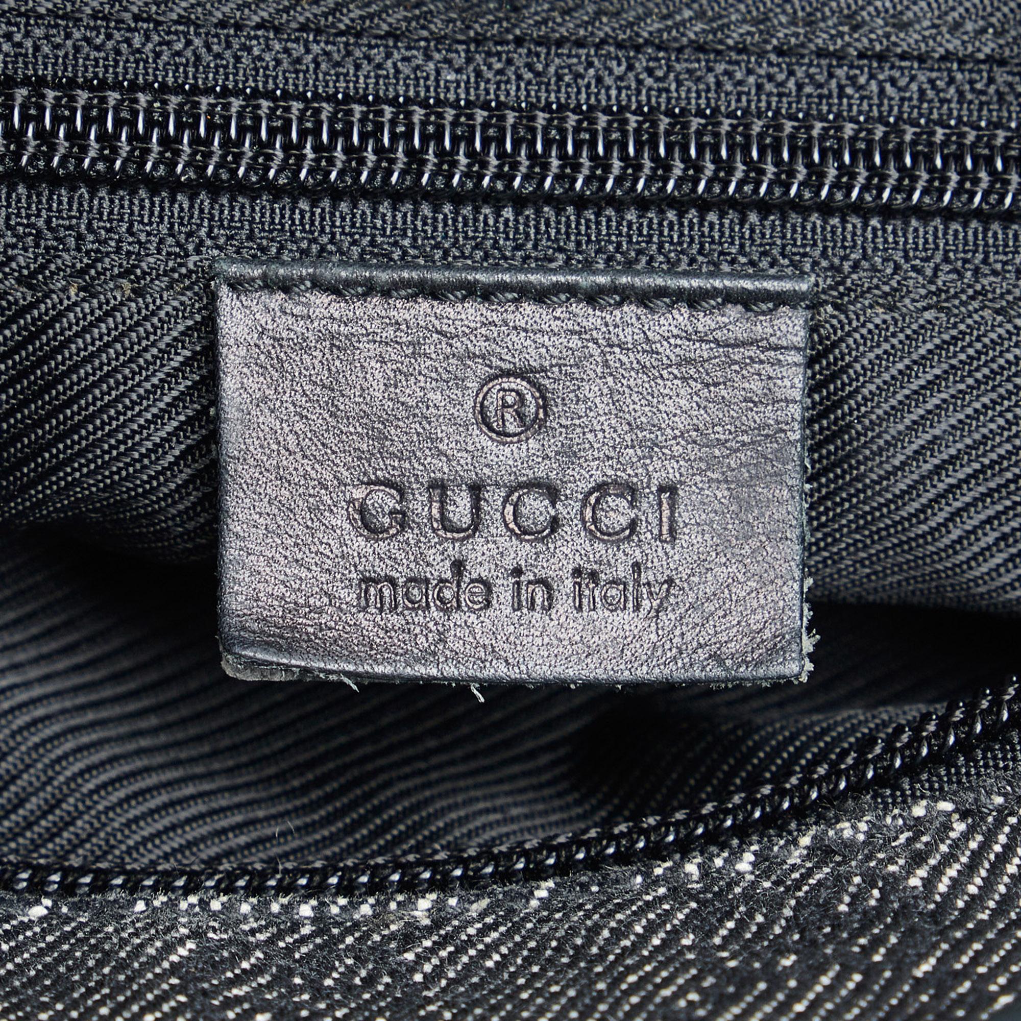 Gucci GG Canvas Shoulder Bag (SHG-tscr8l)