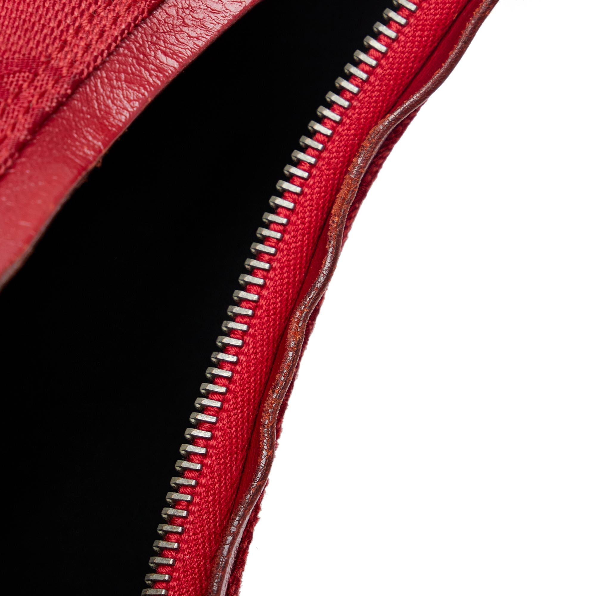 Gucci GG Canvas Shoulder Bag (SHG-iYUCRU)