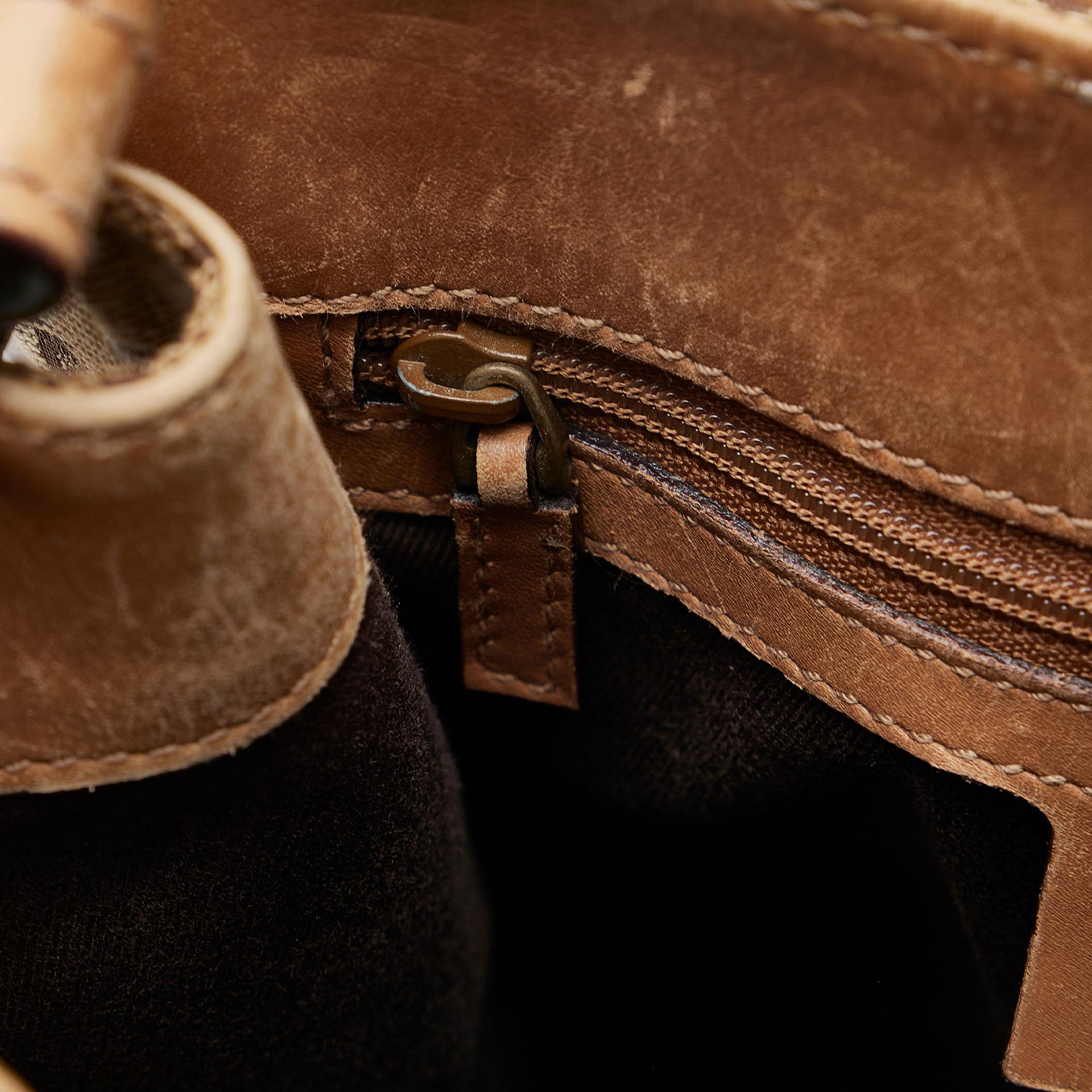 Gucci GG Canvas Shoulder Bag (SHG-q7WbKa)