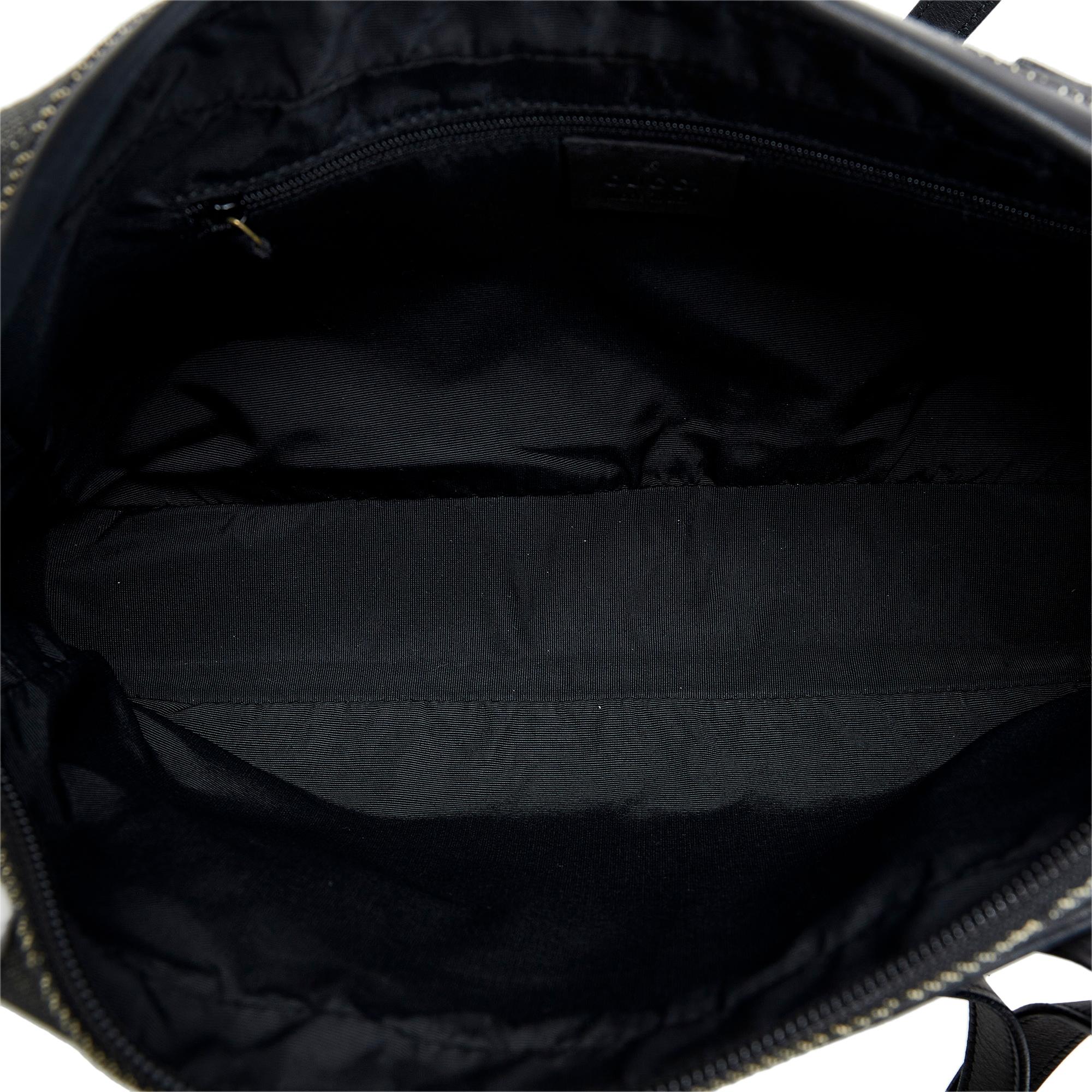 Gucci GG Denim Shoulder Bag (SHG-PBERuM)