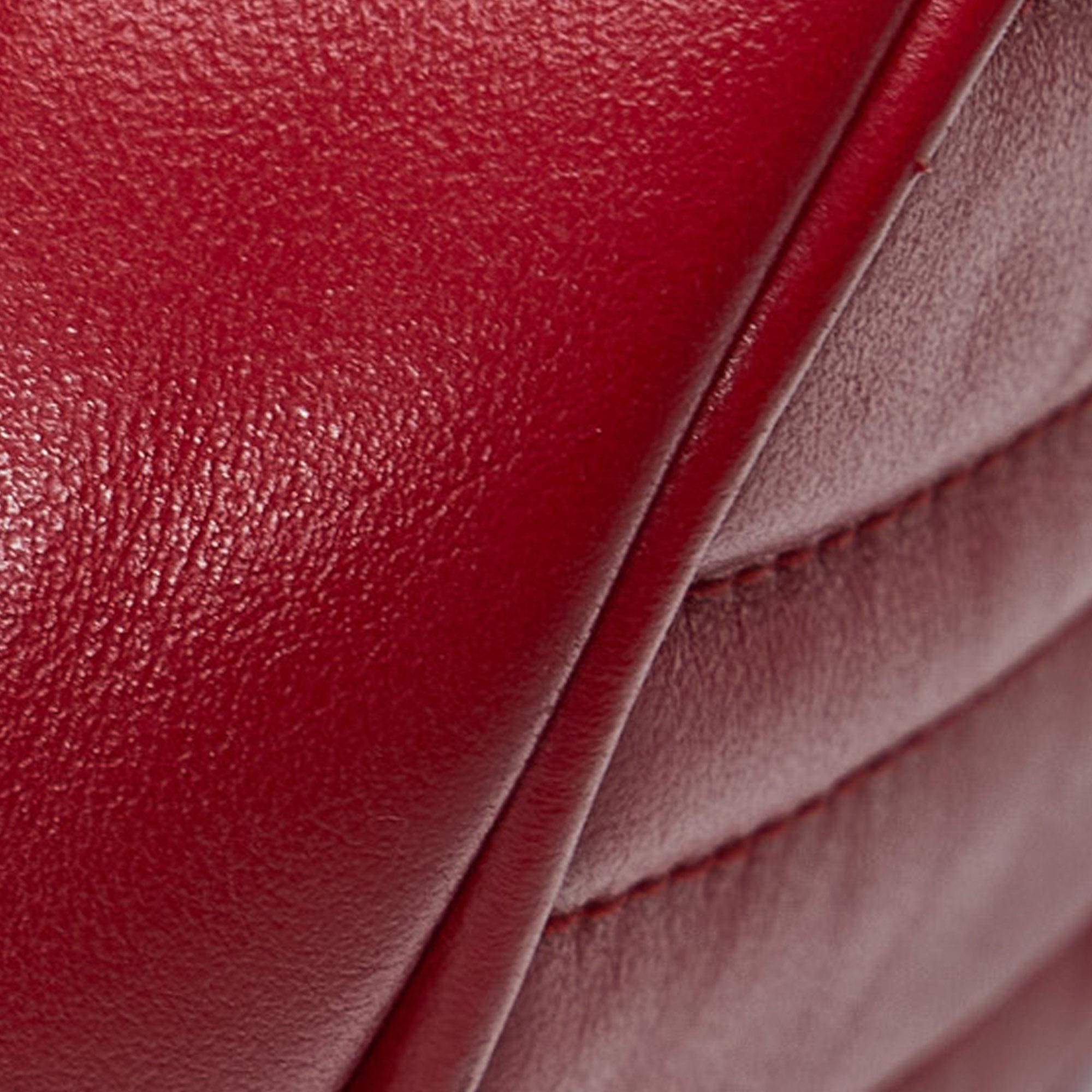 Gucci GG Marmont Matelasse Crossbody Bag (SHG-NhDdrJ)